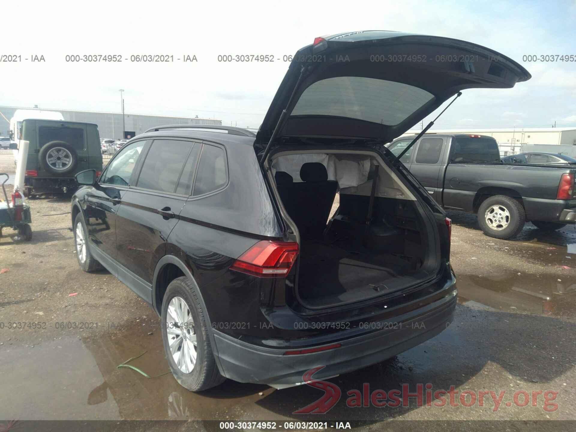 3VV1B7AX2JM023671 2018 VOLKSWAGEN TIGUAN