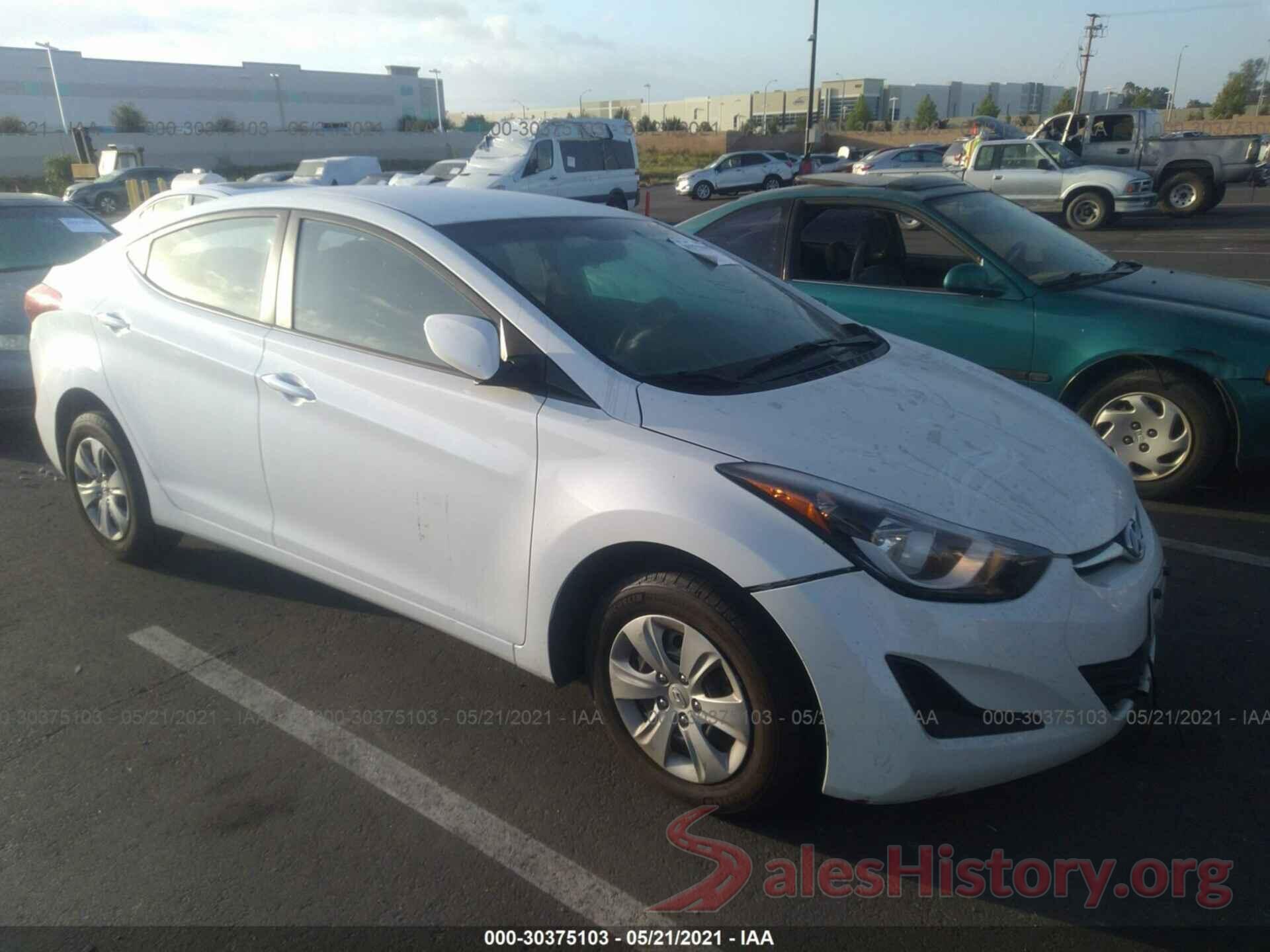 5NPDH4AE3GH687130 2016 HYUNDAI ELANTRA