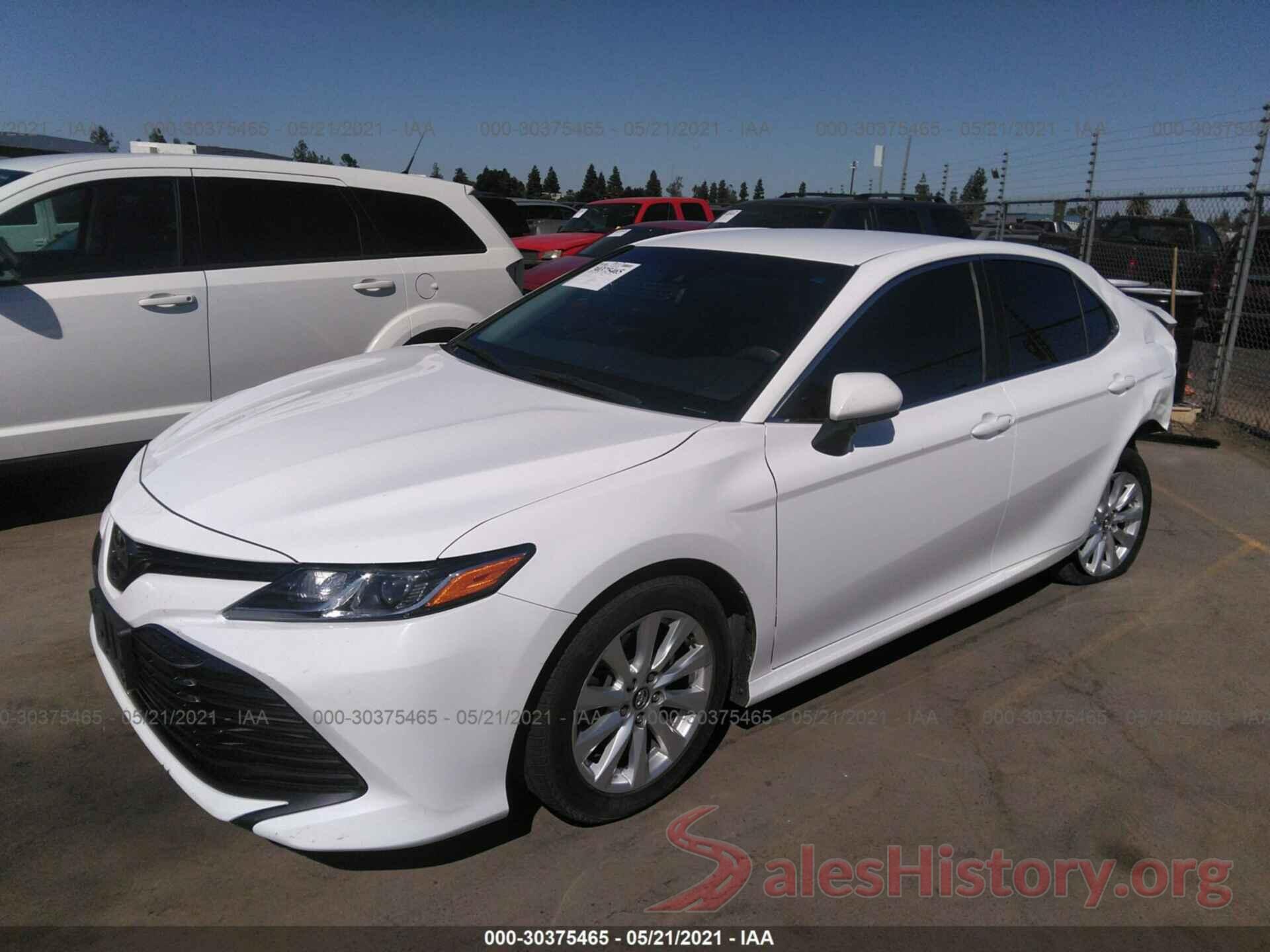 4T1B11HK5JU003208 2018 TOYOTA CAMRY