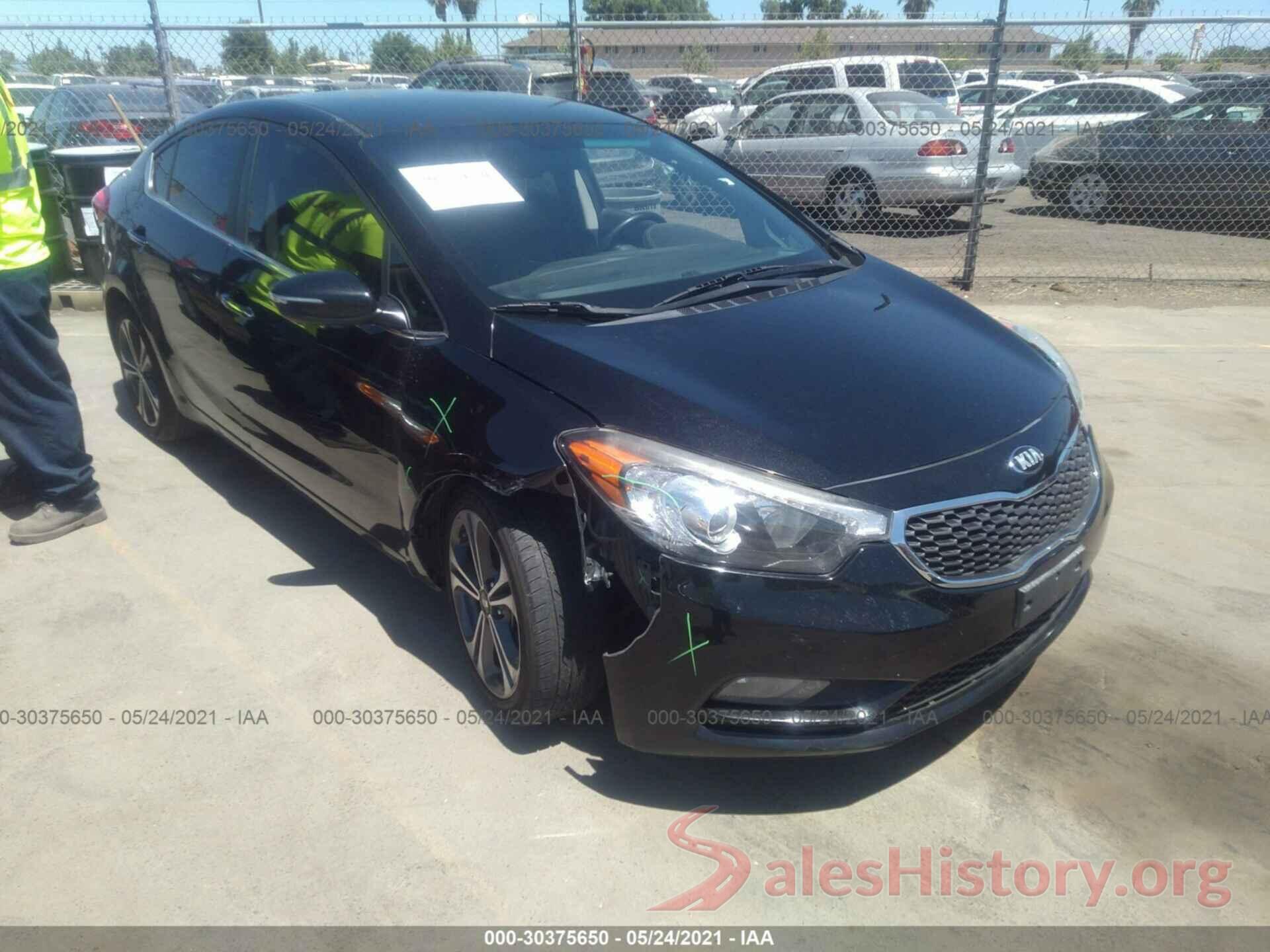 KNAFX4A8XG5506074 2016 KIA FORTE