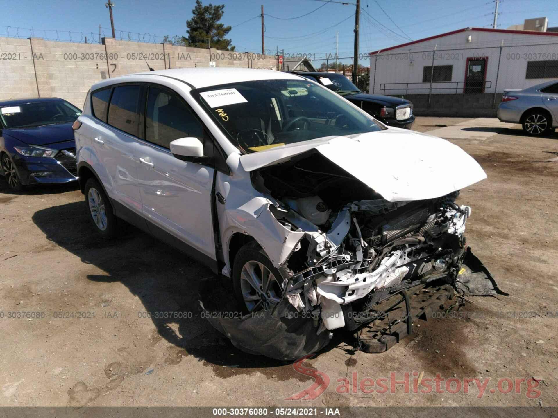 1FMCU0GD9KUC27687 2019 FORD ESCAPE