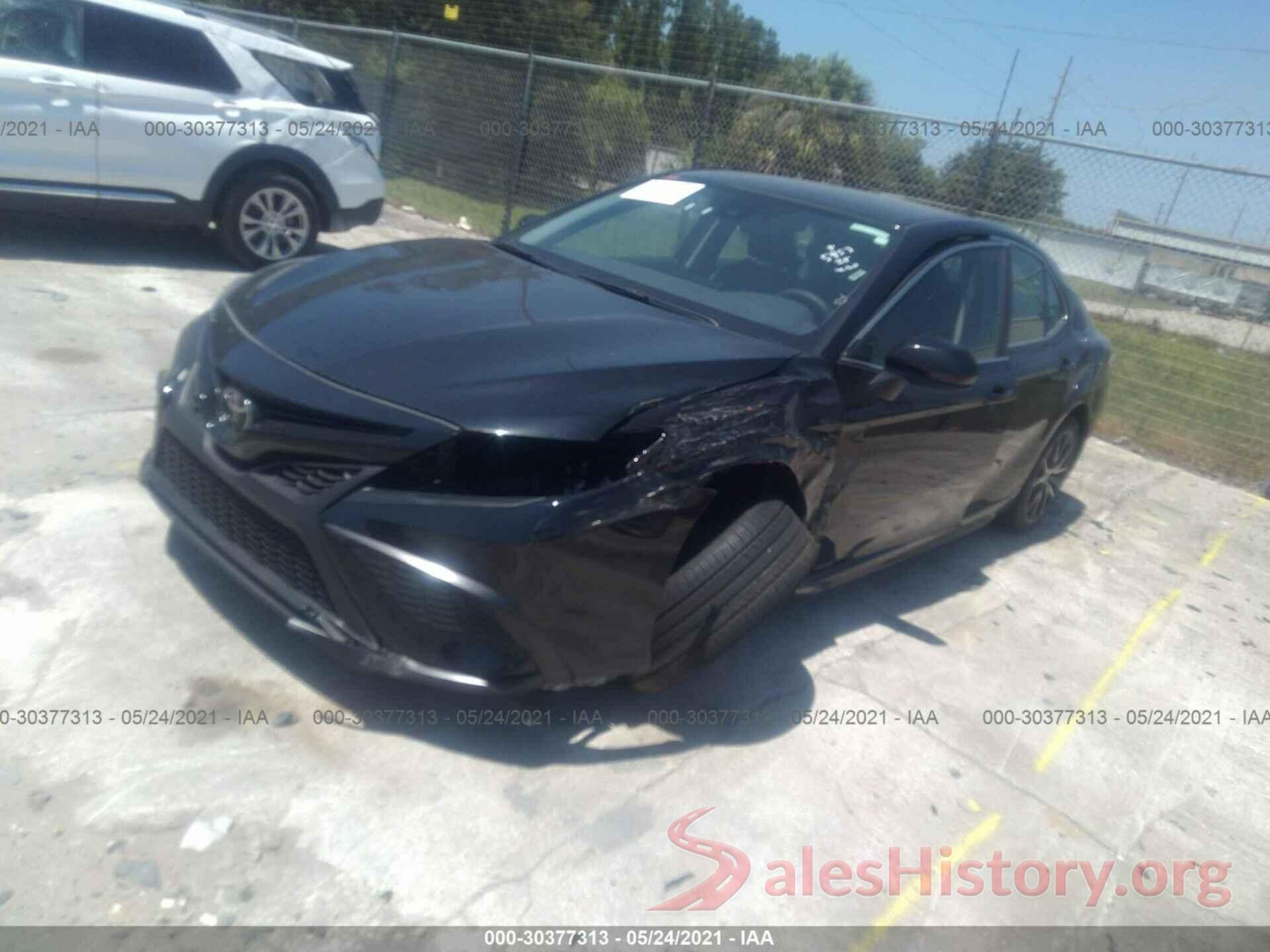 4T1G11AK5MU555957 2021 TOYOTA CAMRY