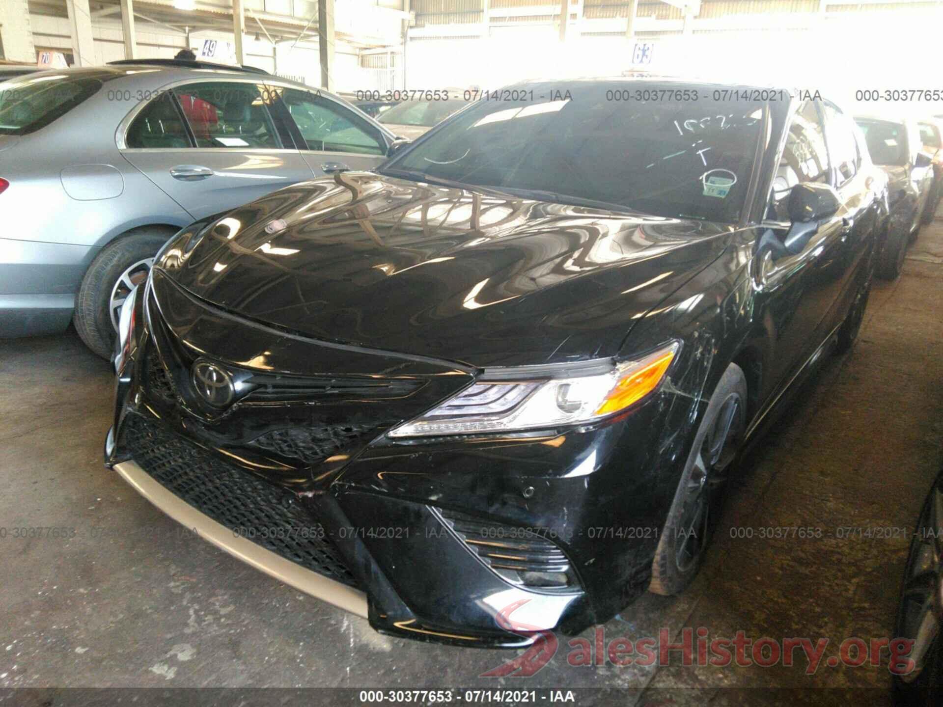 000061HK4JU106220 2018 TOYOTA CAMRY