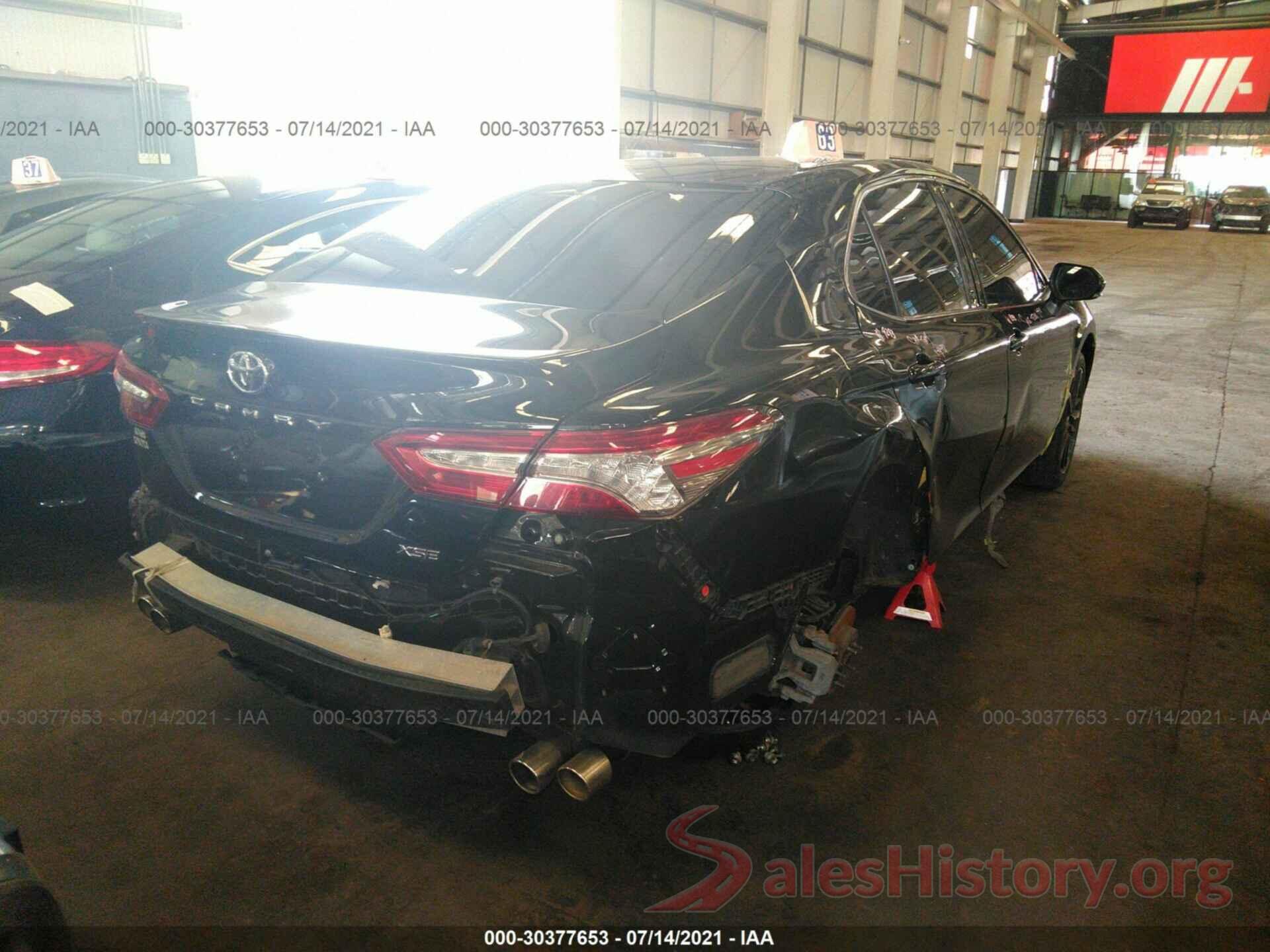 000061HK4JU106220 2018 TOYOTA CAMRY