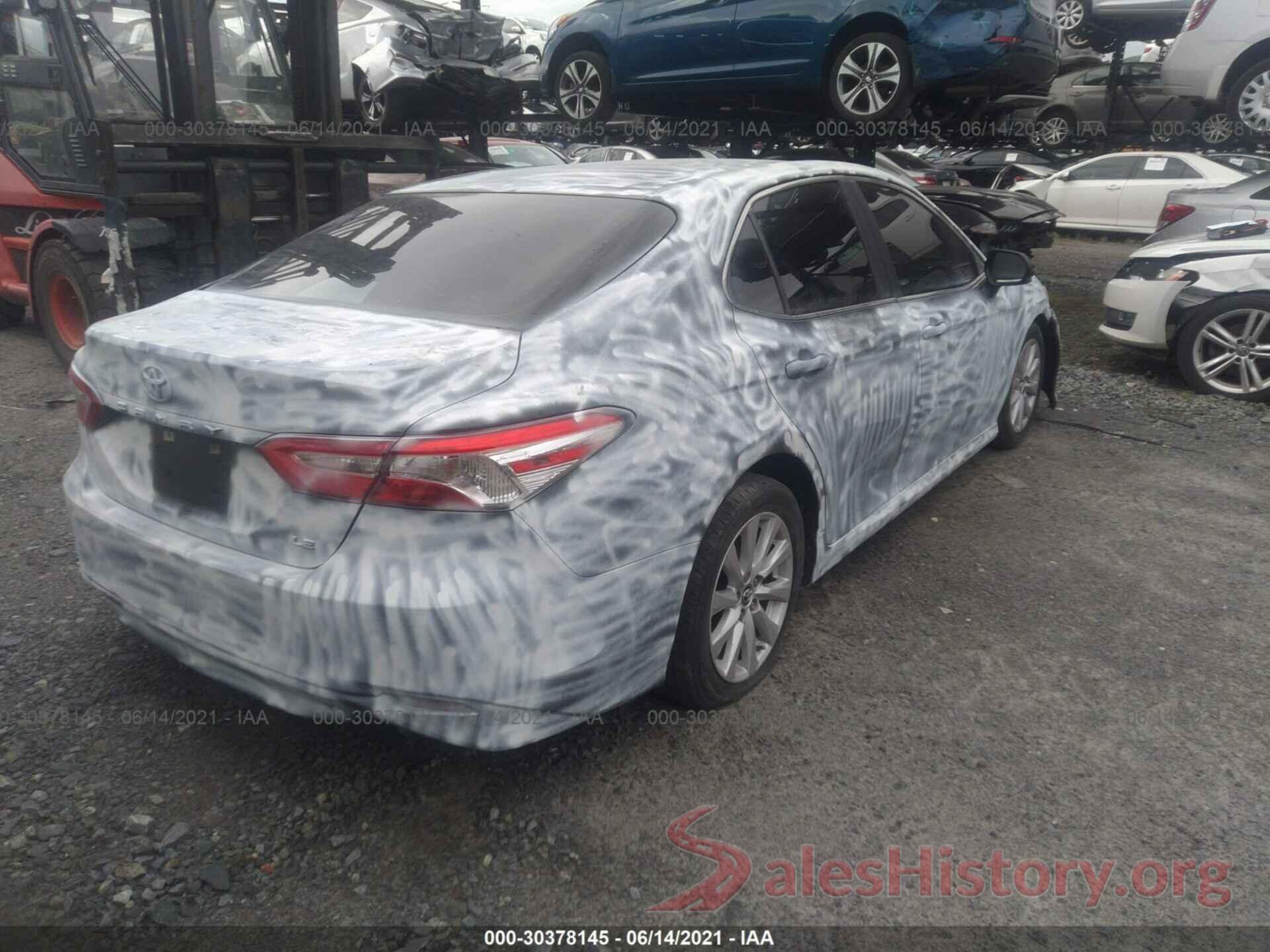 4T1B11HK2JU669393 2018 TOYOTA CAMRY