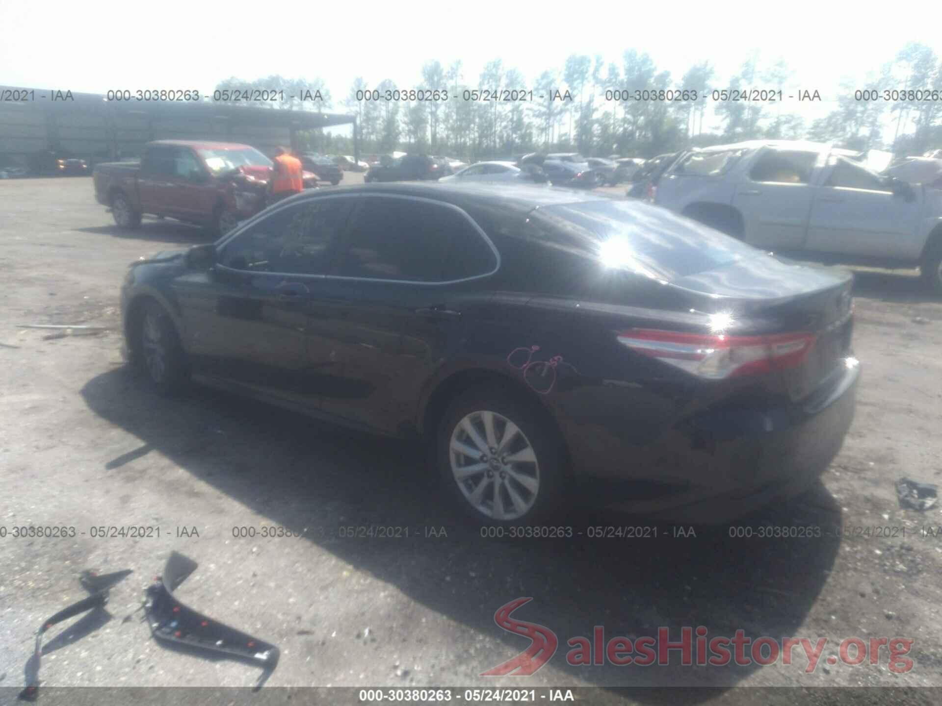 4T1B11HK2JU154183 2018 TOYOTA CAMRY