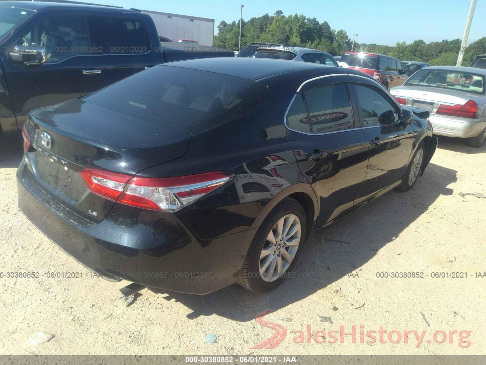 JTNB11HK8J3042610 2018 TOYOTA CAMRY