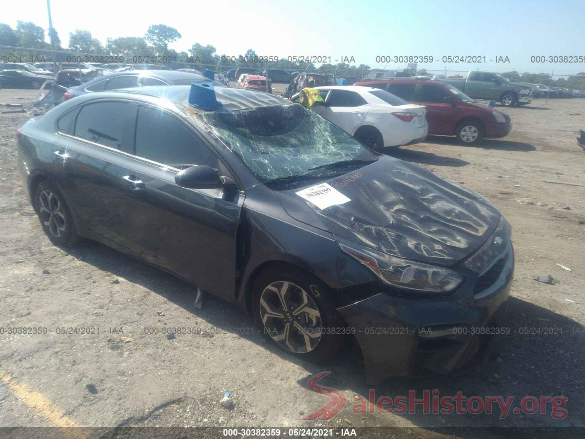 3KPF24AD4KE129981 2019 KIA FORTE