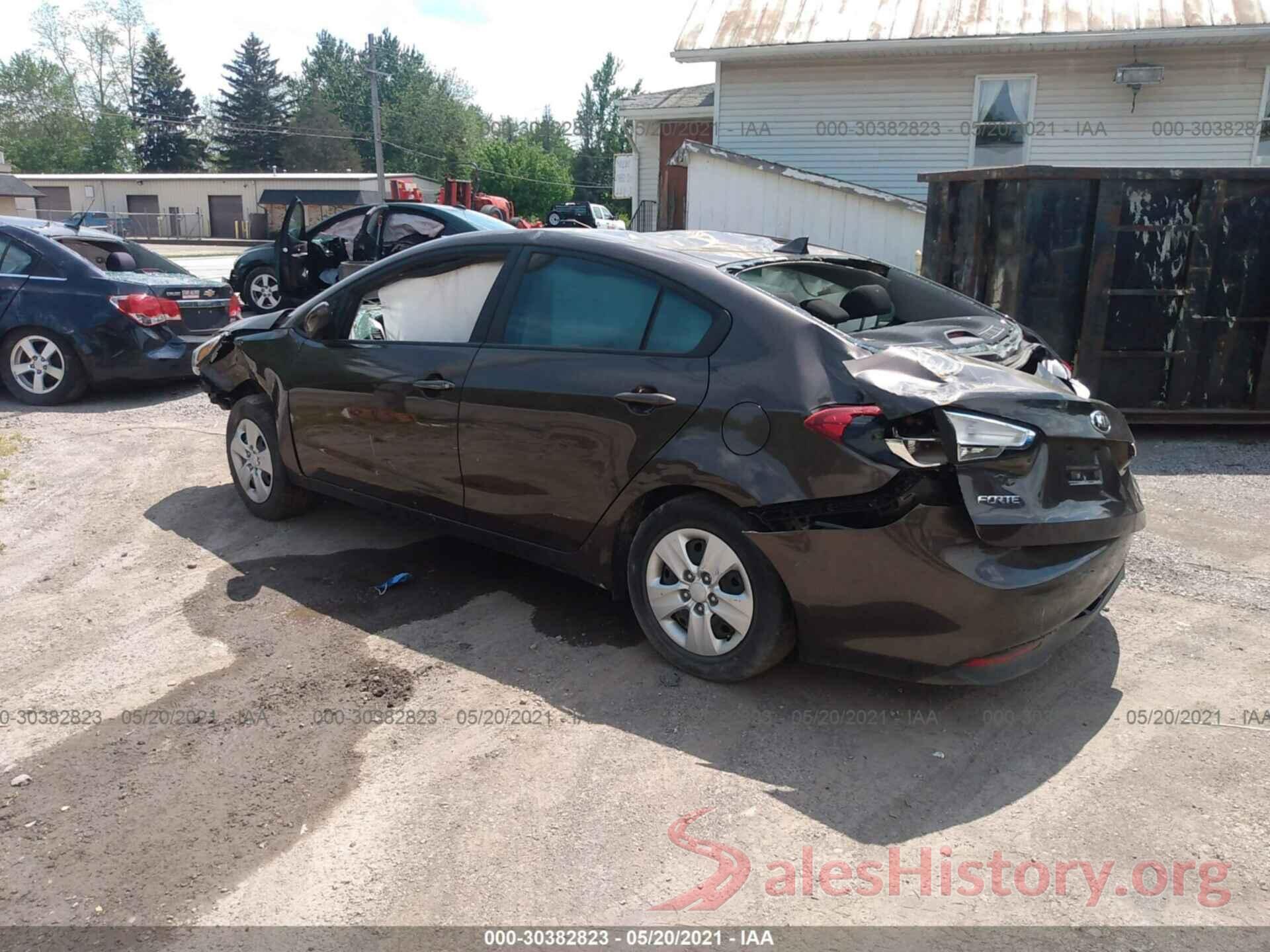 3KPFK4A70HE156212 2017 KIA FORTE