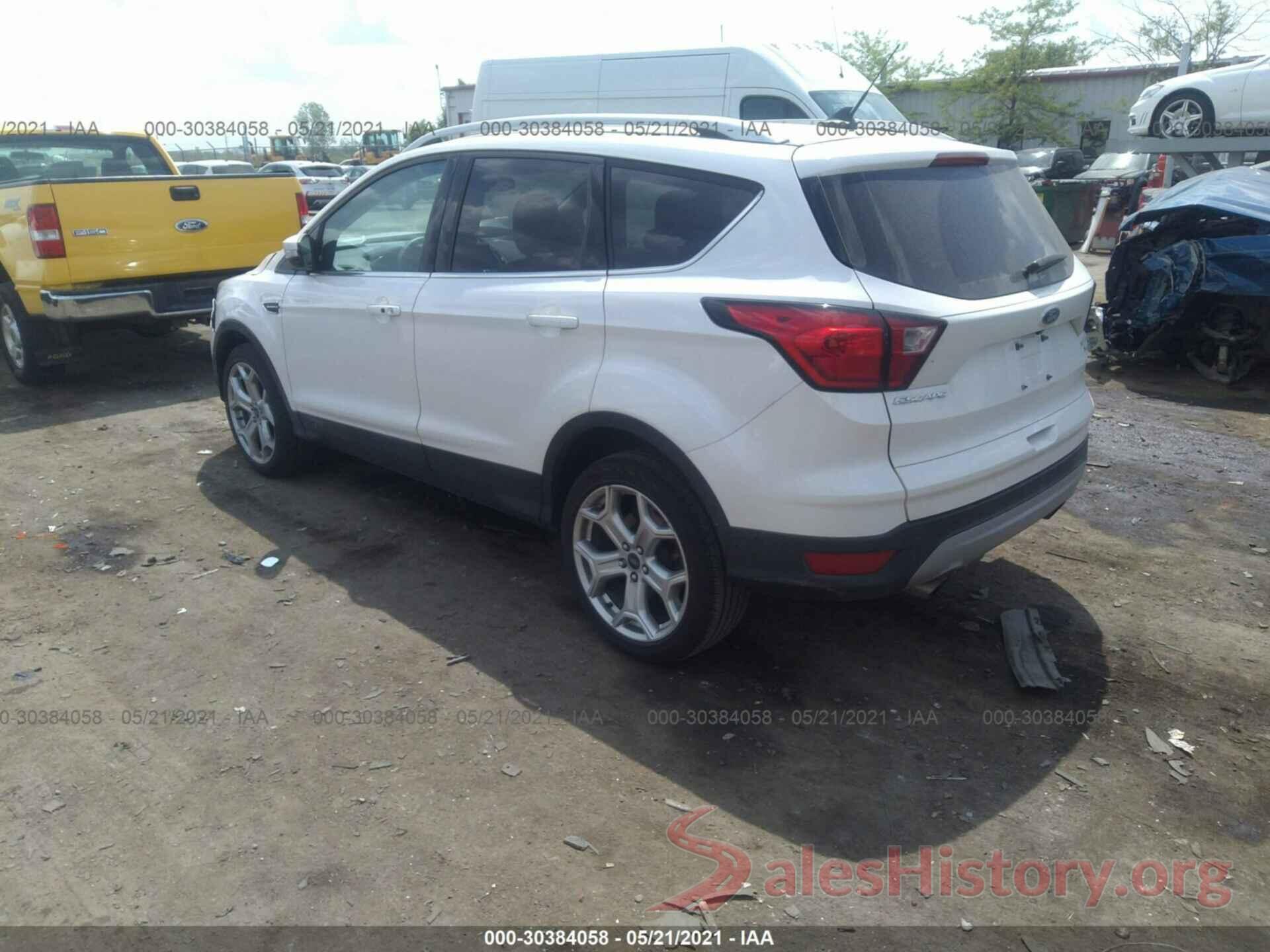 1FMCU9J92KUA81187 2019 FORD ESCAPE