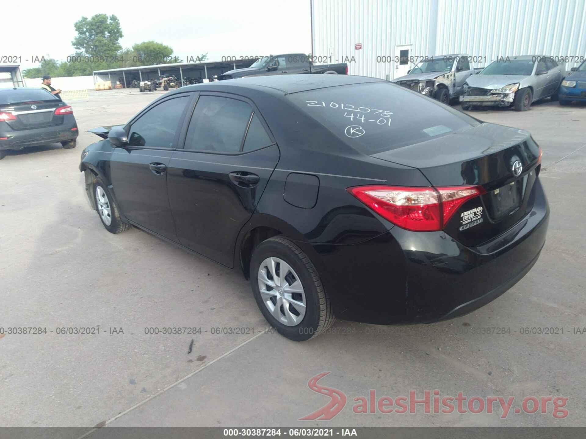 5YFBURHE9HP700005 2017 TOYOTA COROLLA