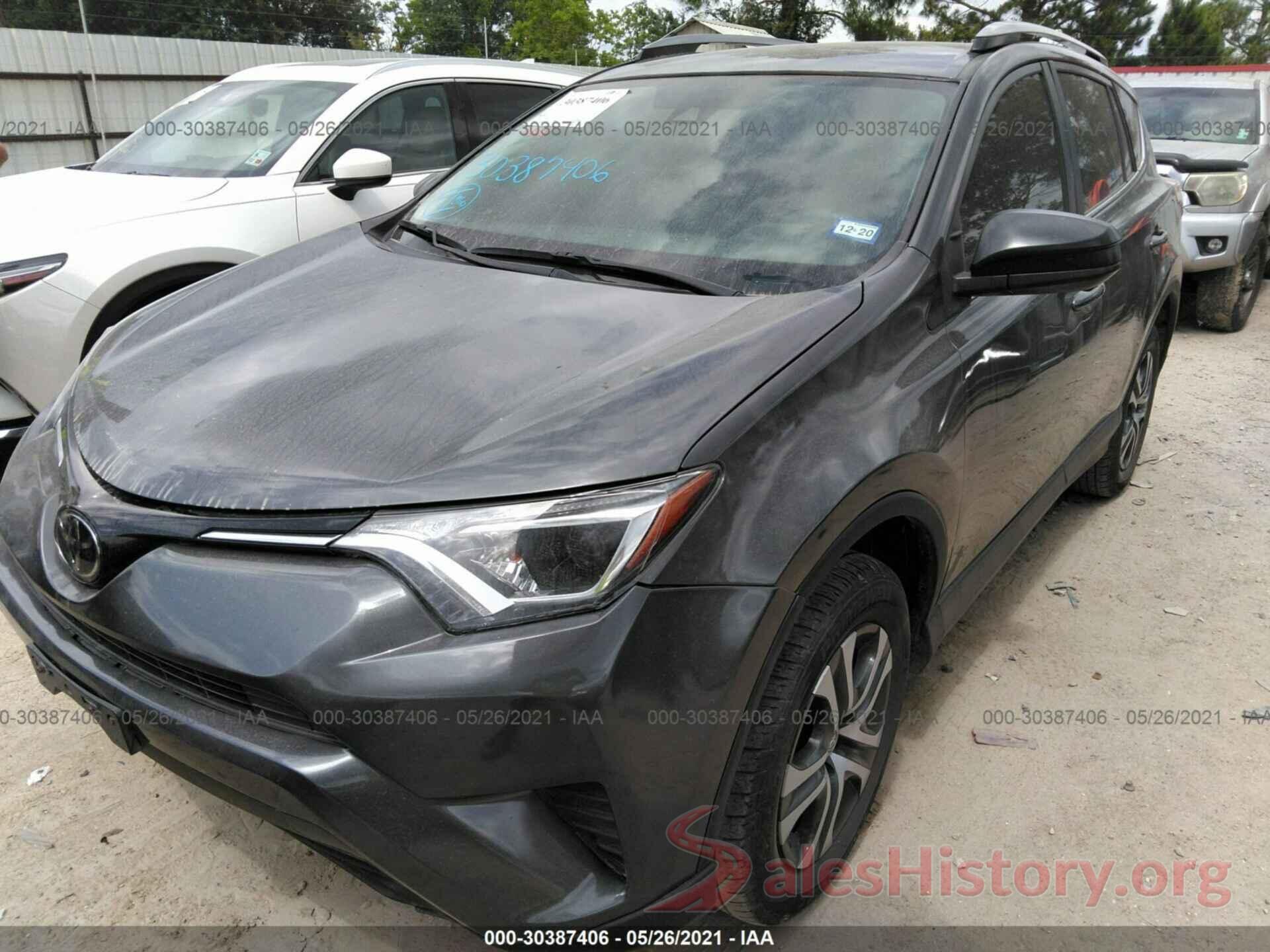 JTMZFREV7HJ132886 2017 TOYOTA RAV4