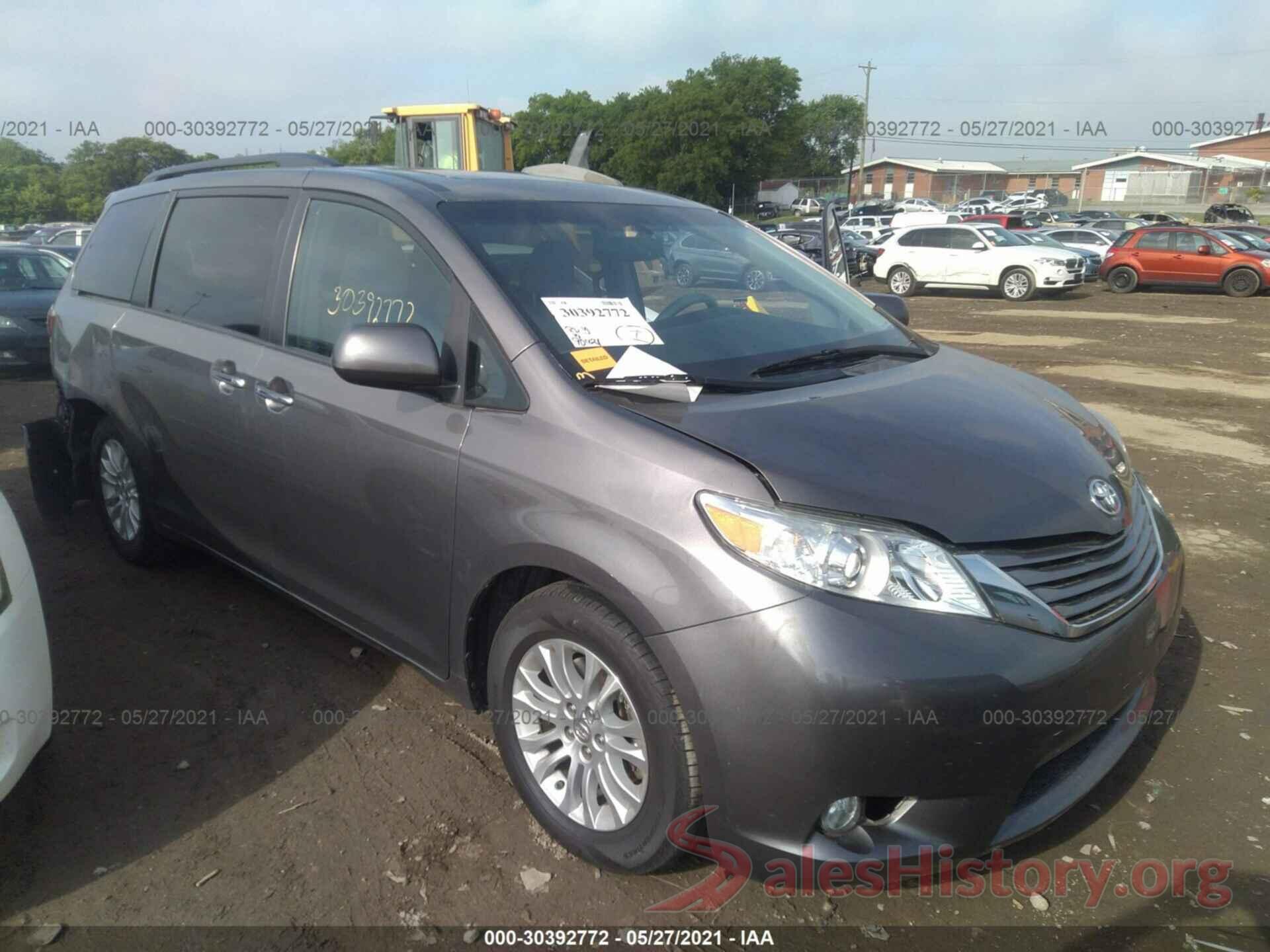 5TDYK3DC2GS743981 2016 TOYOTA SIENNA