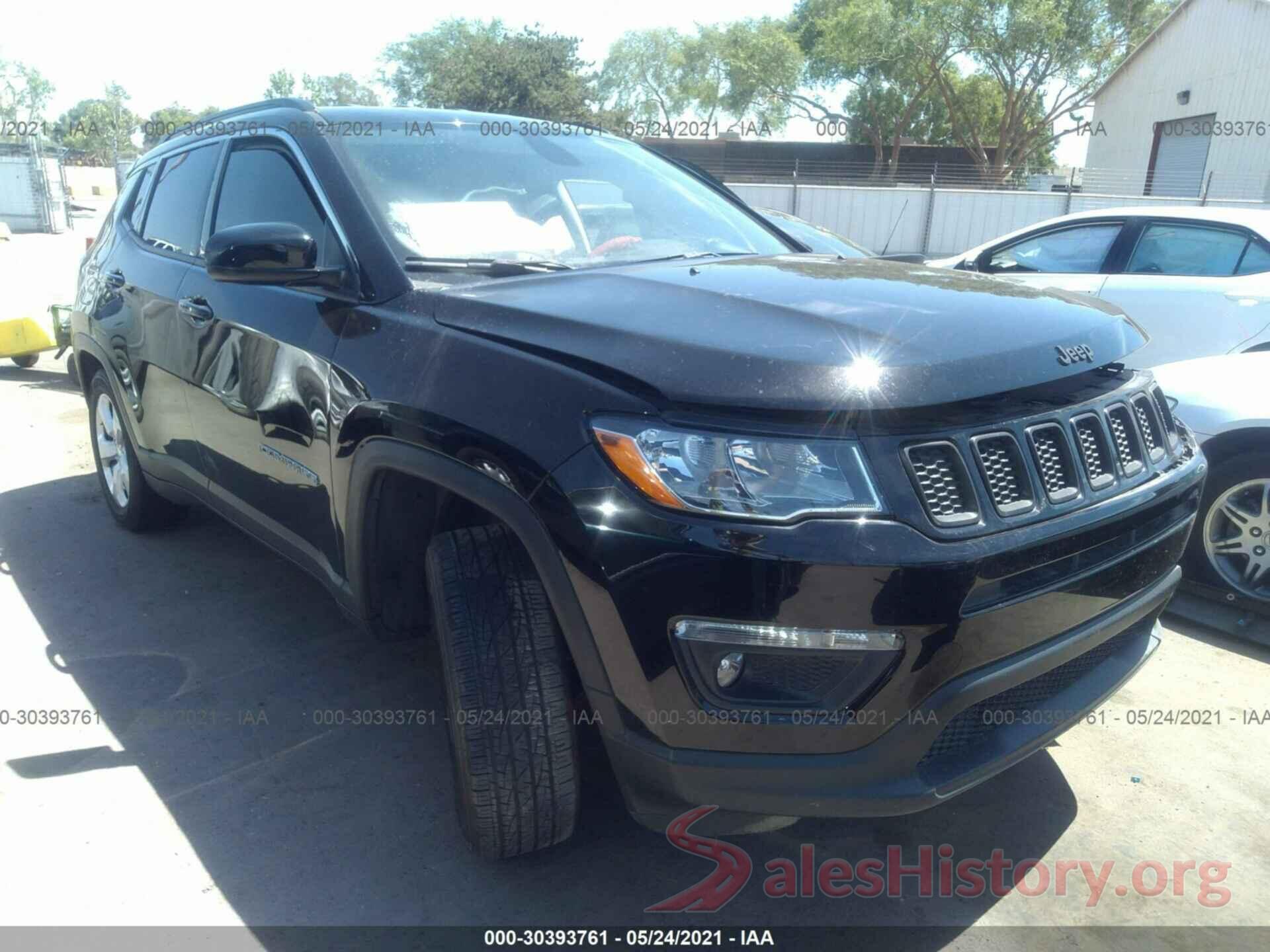 3C4NJCBB2JT466617 2018 JEEP COMPASS