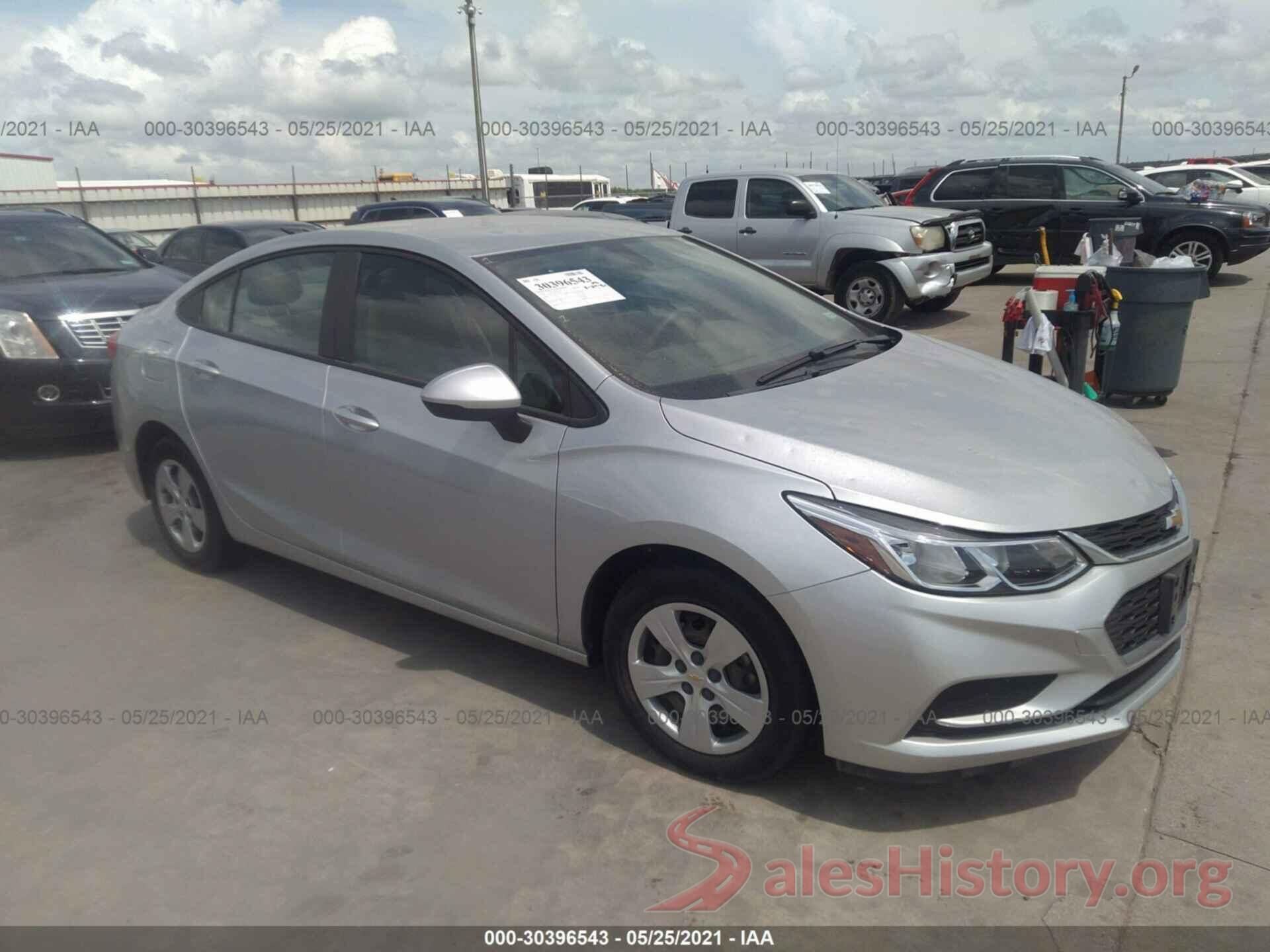 1G1BC5SM8J7238242 2018 CHEVROLET CRUZE