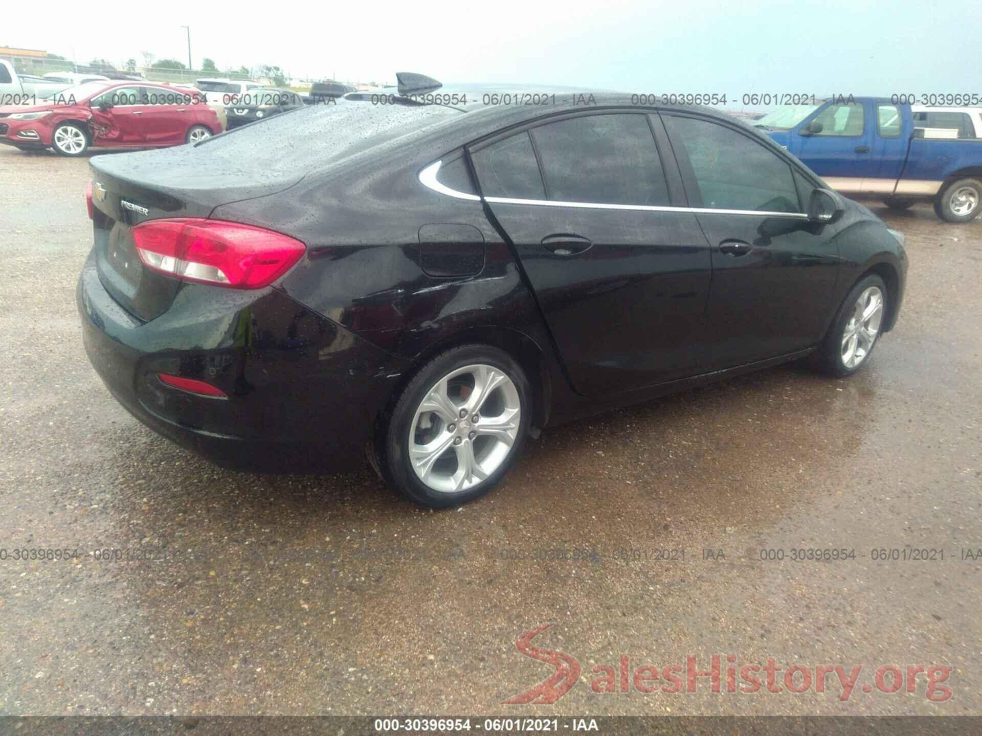 1G1BF5SM5K7127673 2019 CHEVROLET CRUZE