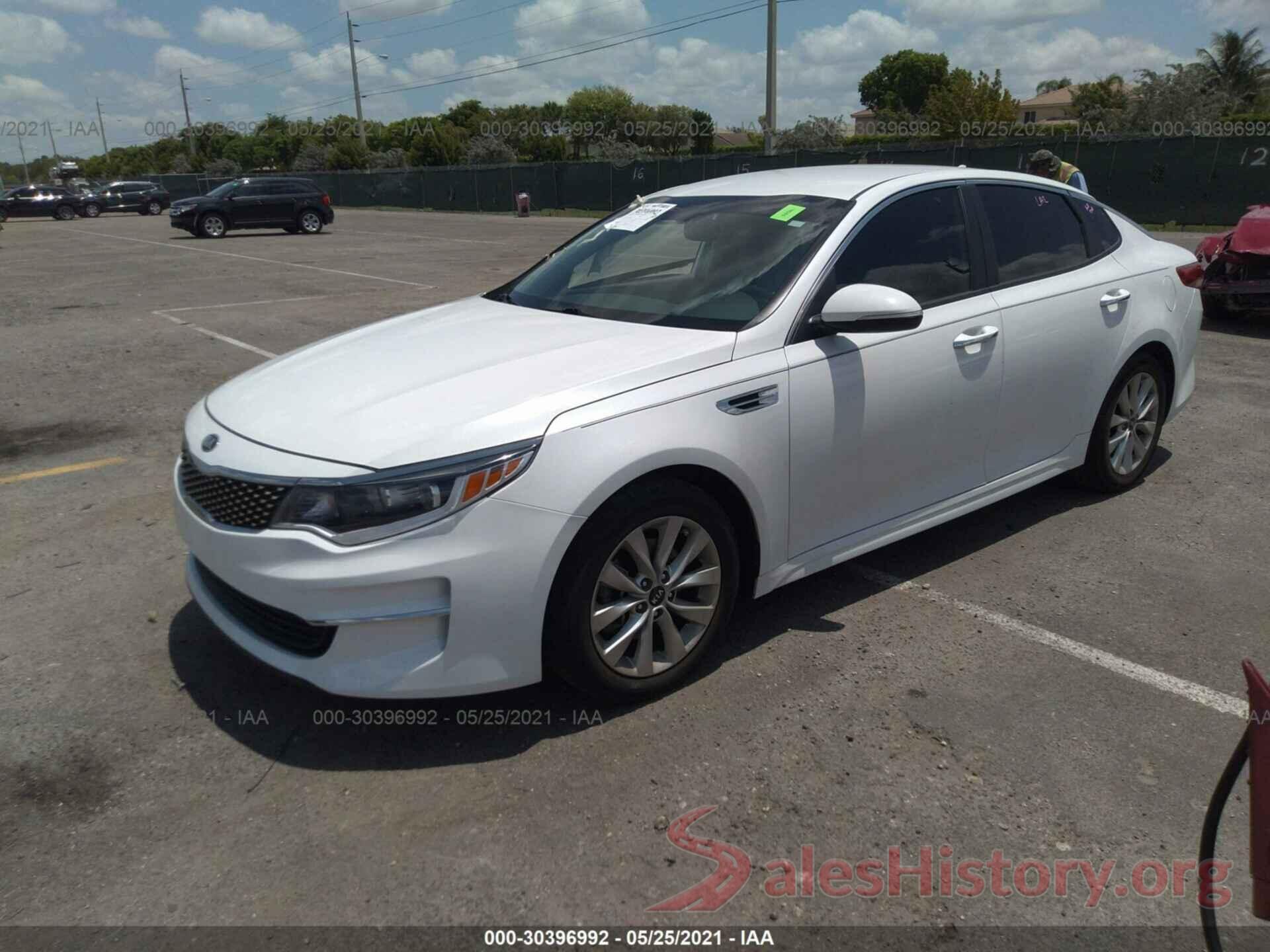 5XXGT4L3XJG251885 2018 KIA OPTIMA