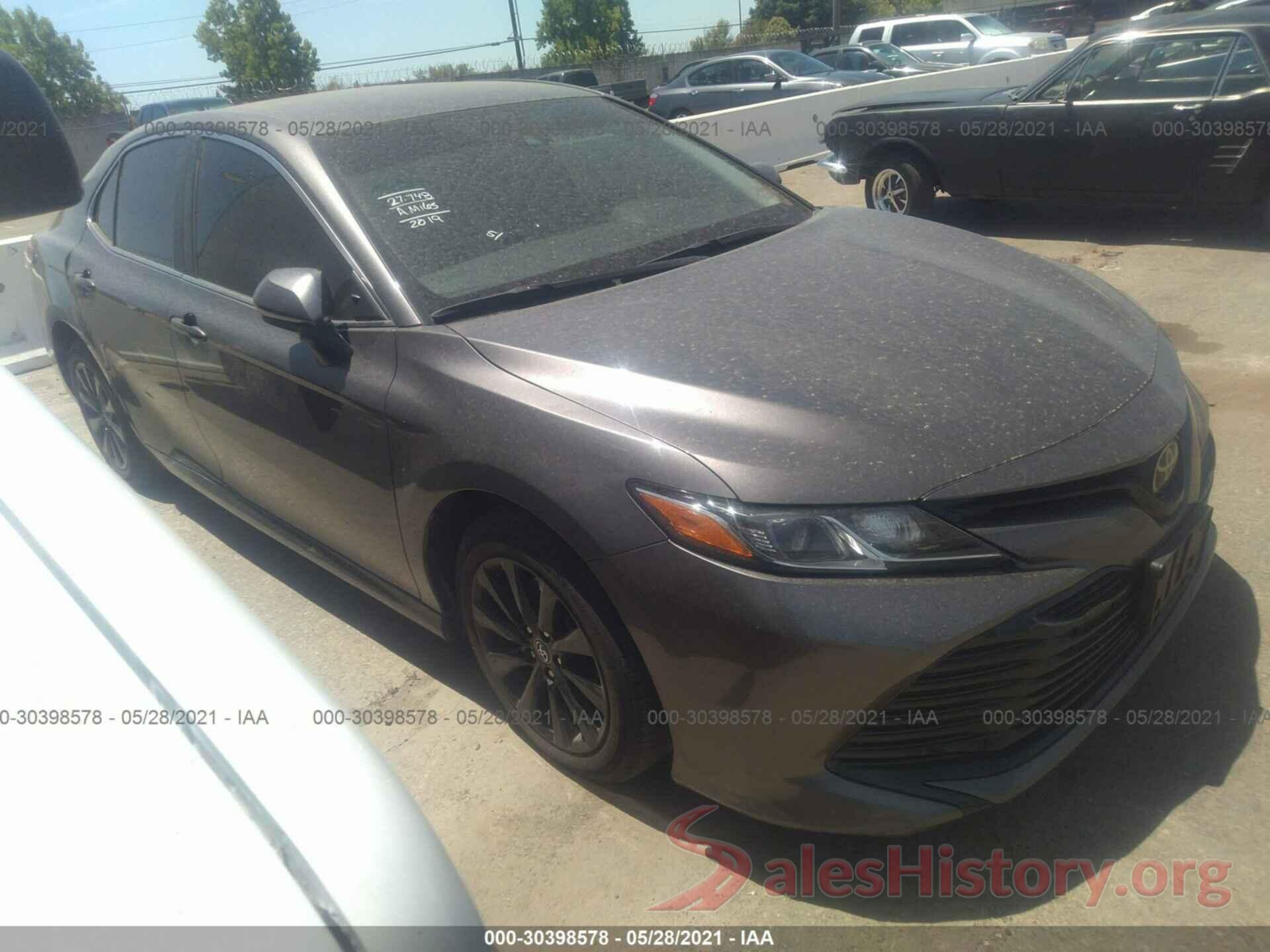 4T1B11HK7KU728486 2019 TOYOTA CAMRY