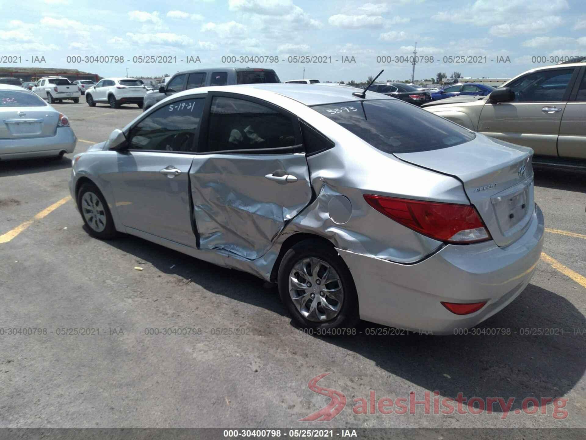 KMHCT4AE6HU323393 2017 HYUNDAI ACCENT