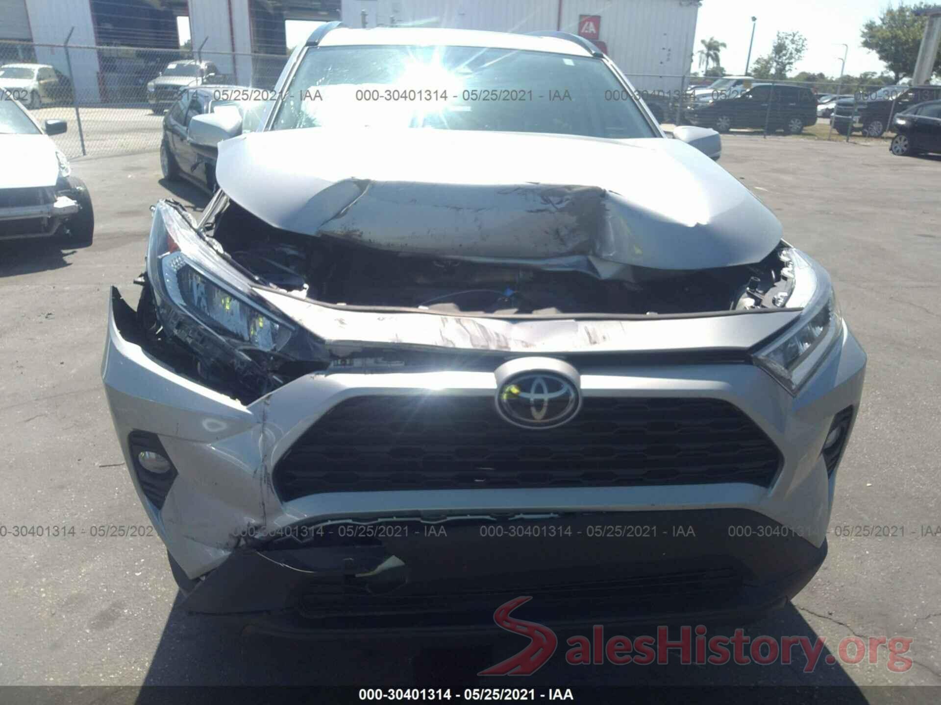 2T3C1RFV3KW026320 2019 TOYOTA RAV4