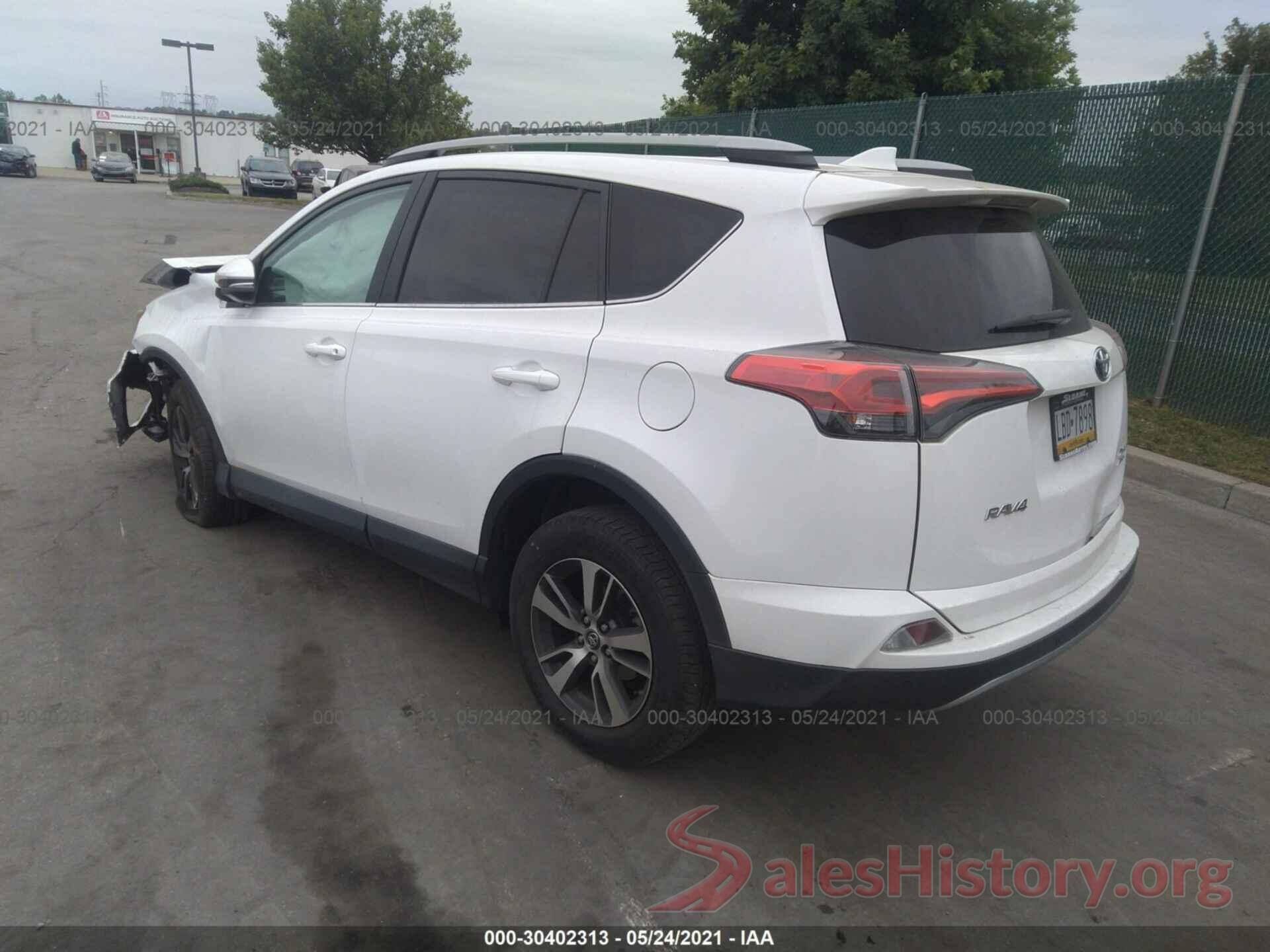 2T3RFREV8JW748362 2018 TOYOTA RAV4