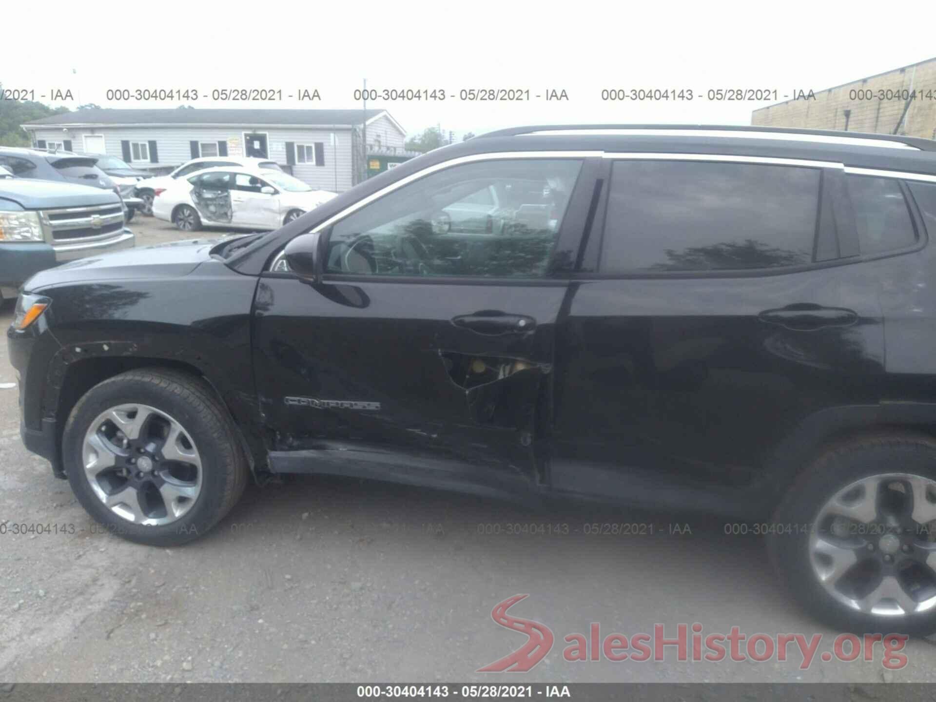 3C4NJCCB9JT461820 2018 JEEP COMPASS