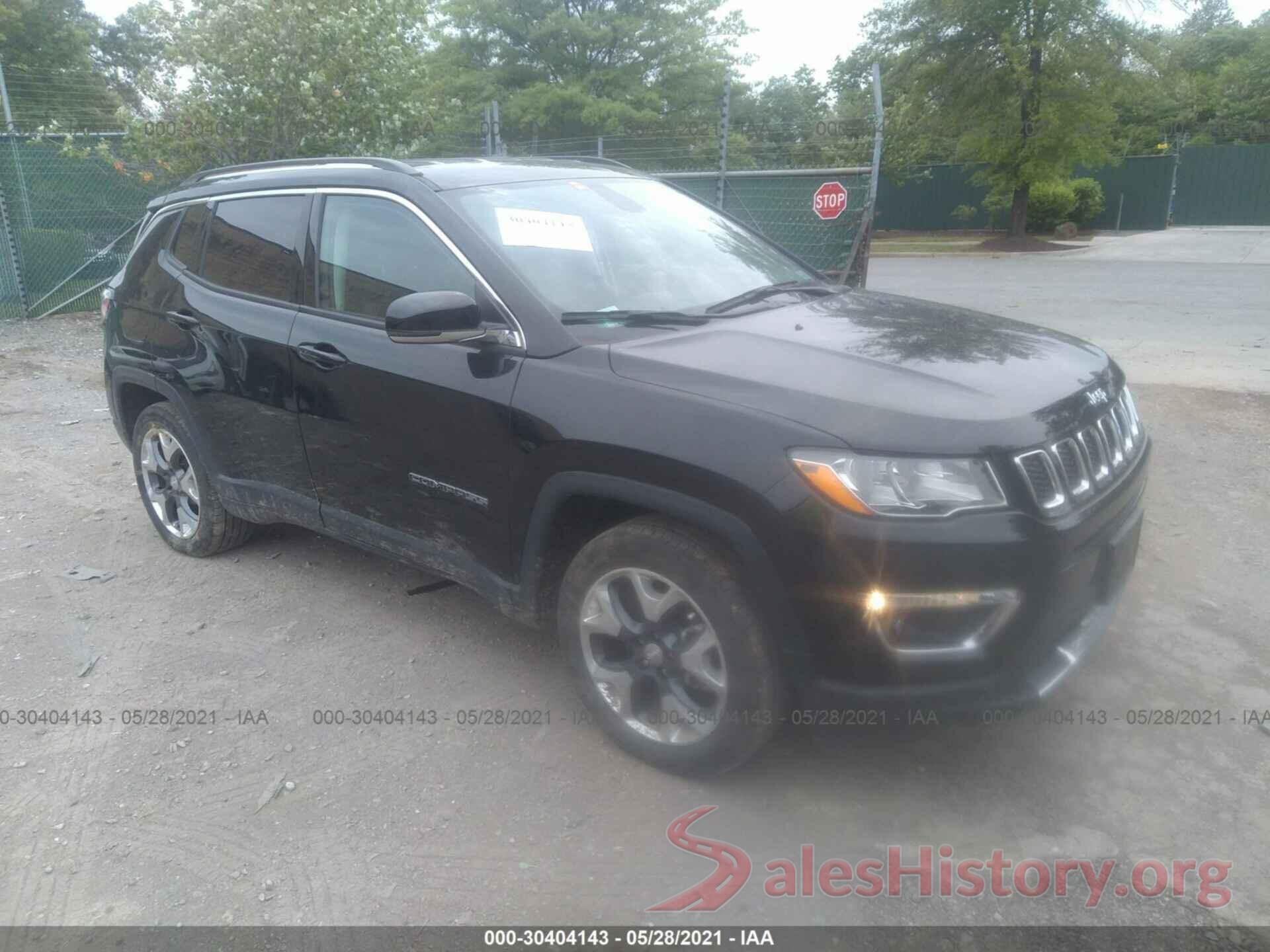 3C4NJCCB9JT461820 2018 JEEP COMPASS