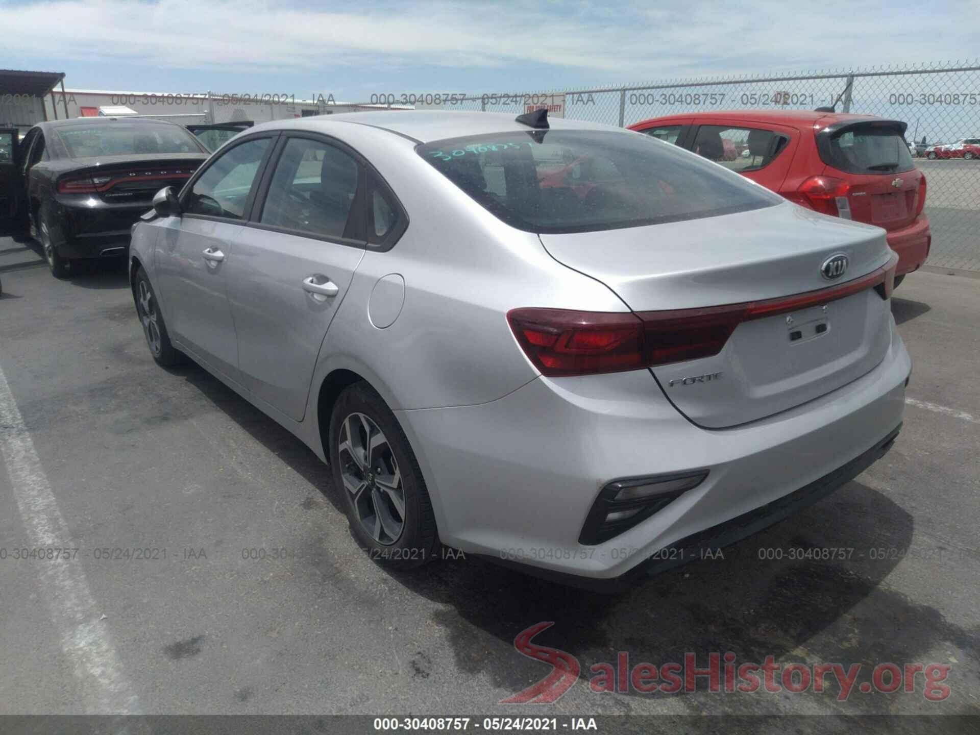 3KPF24AD2ME267294 2021 KIA FORTE