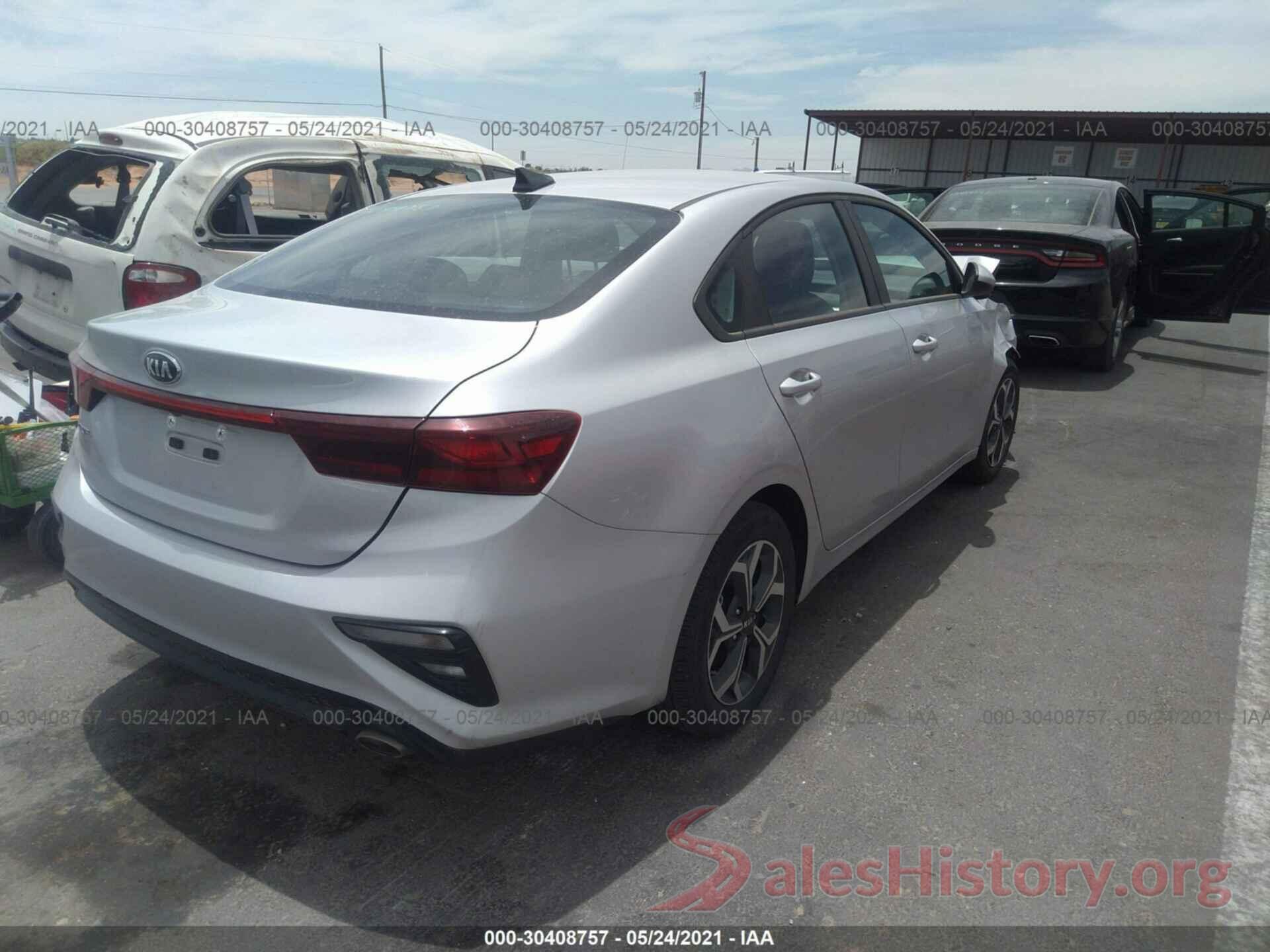 3KPF24AD2ME267294 2021 KIA FORTE