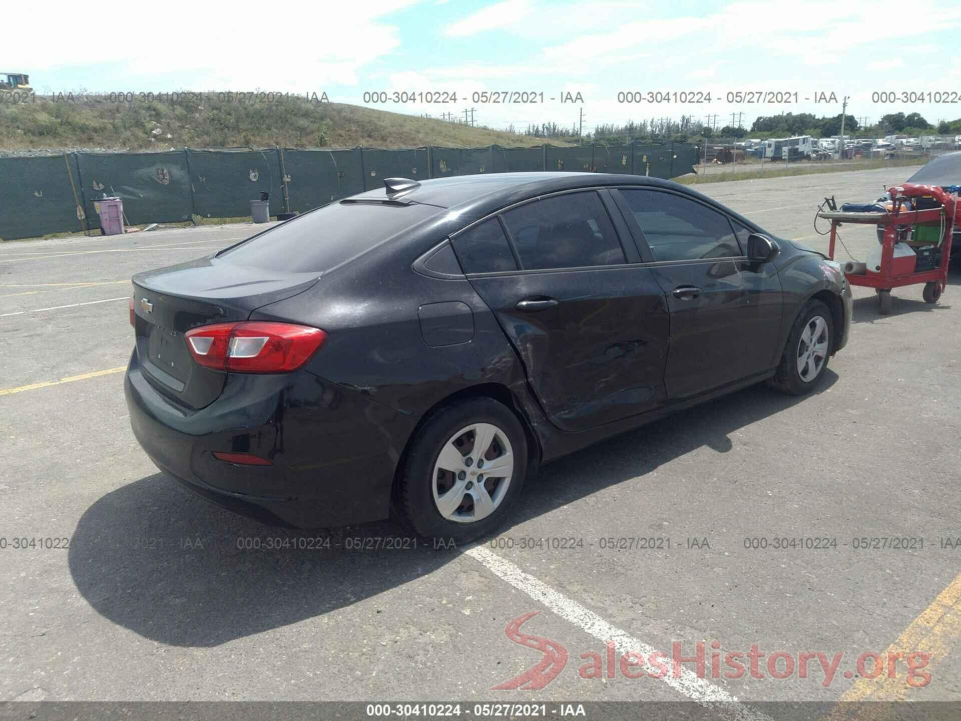 1G1BC5SMXH7280888 2017 CHEVROLET CRUZE