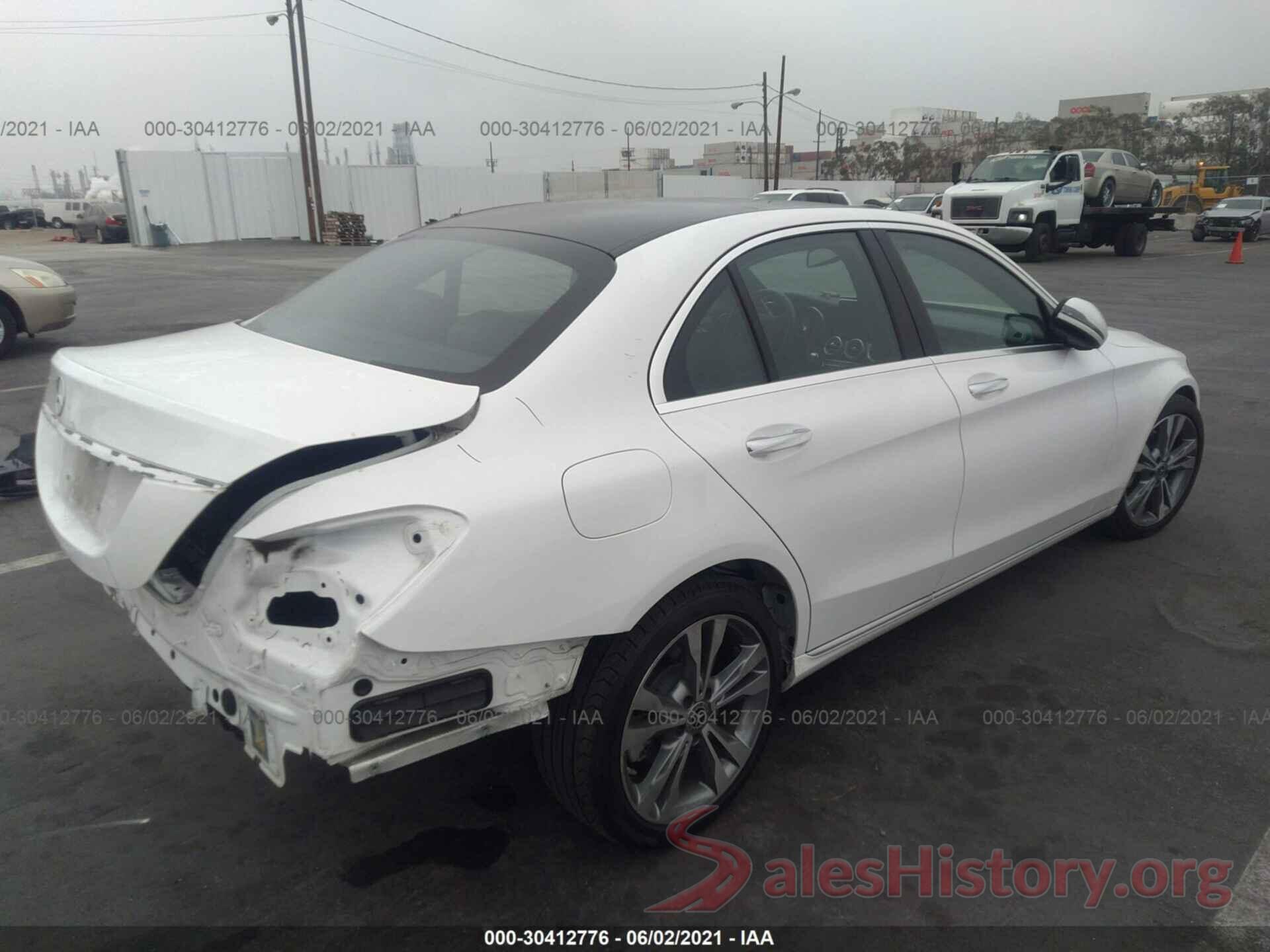 55SWF4JB9JU235076 2018 MERCEDES-BENZ C-CLASS