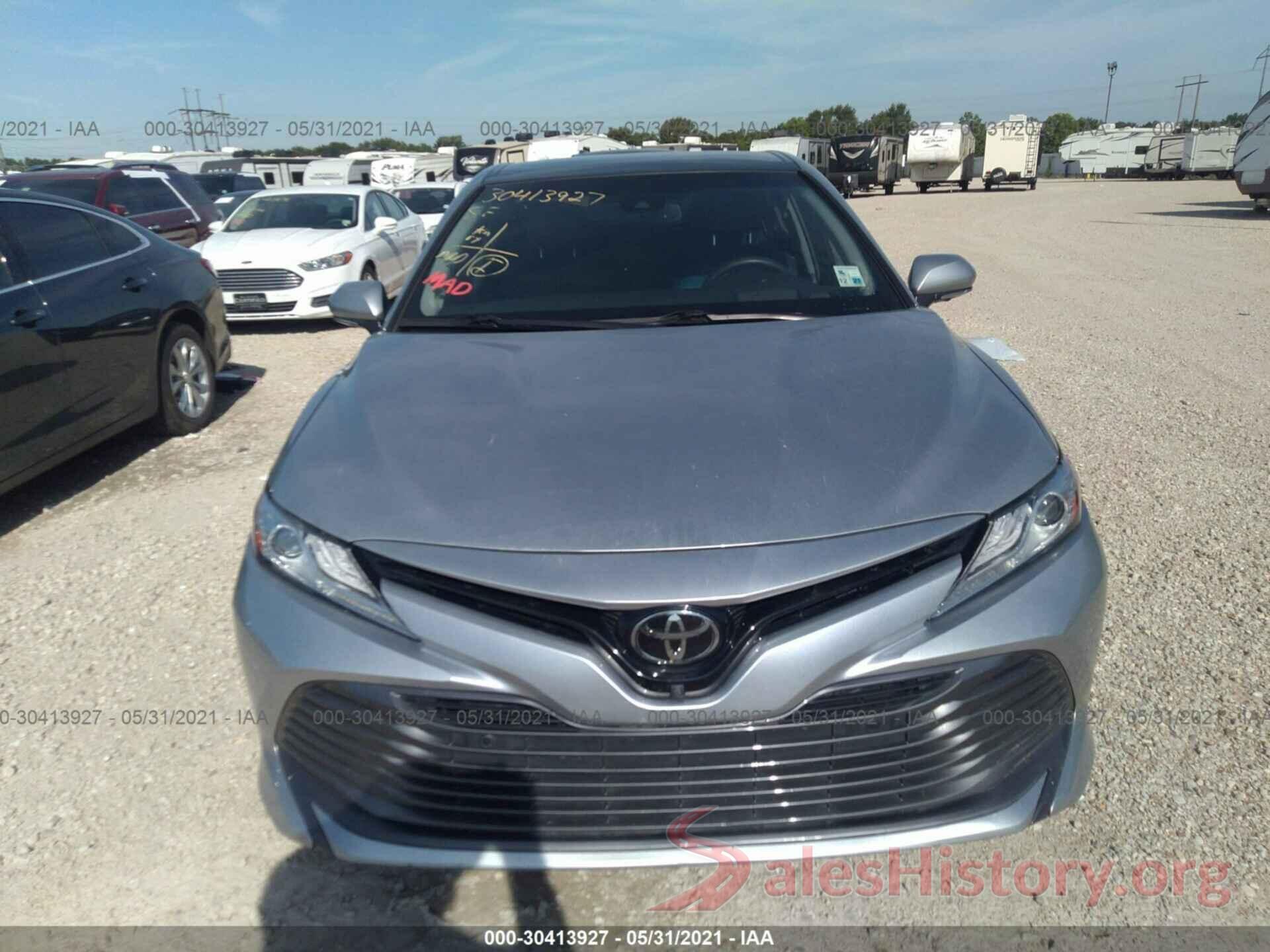 4T1B11HK0JU080617 2018 TOYOTA CAMRY