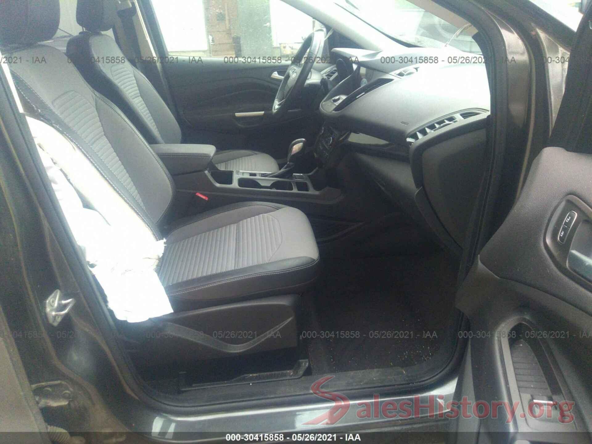 1FMCU9GD5KUB80663 2019 FORD ESCAPE