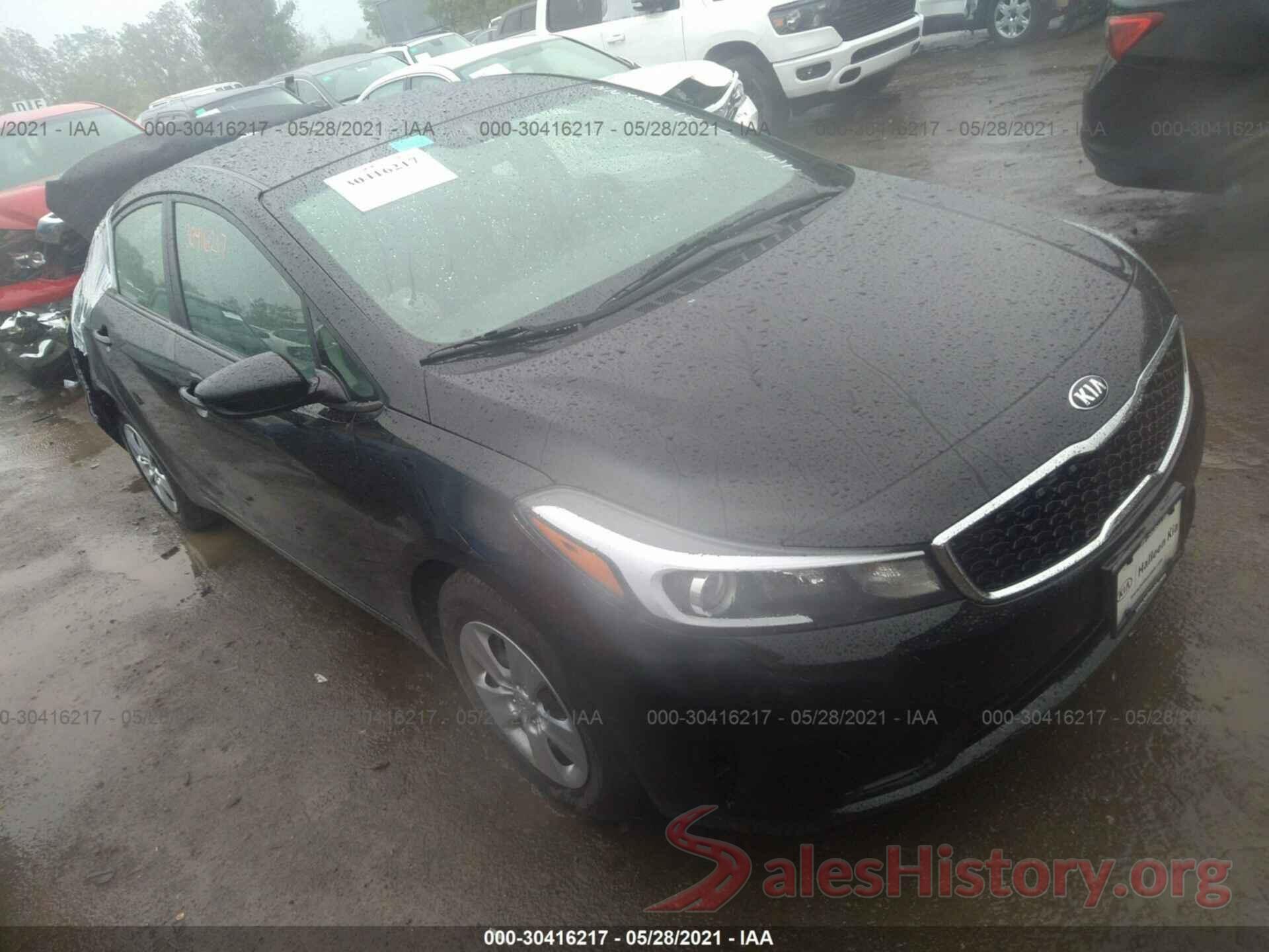 3KPFK4A75JE277047 2018 KIA FORTE