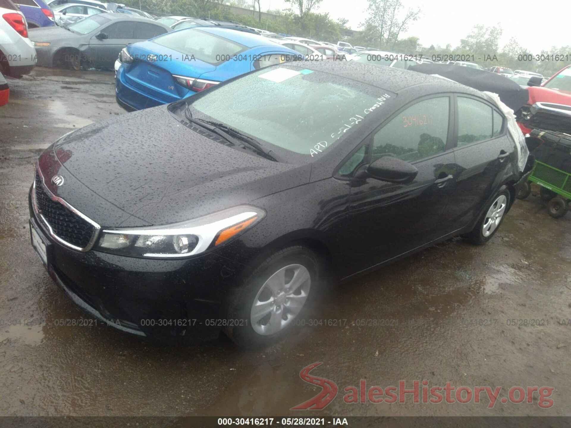 3KPFK4A75JE277047 2018 KIA FORTE