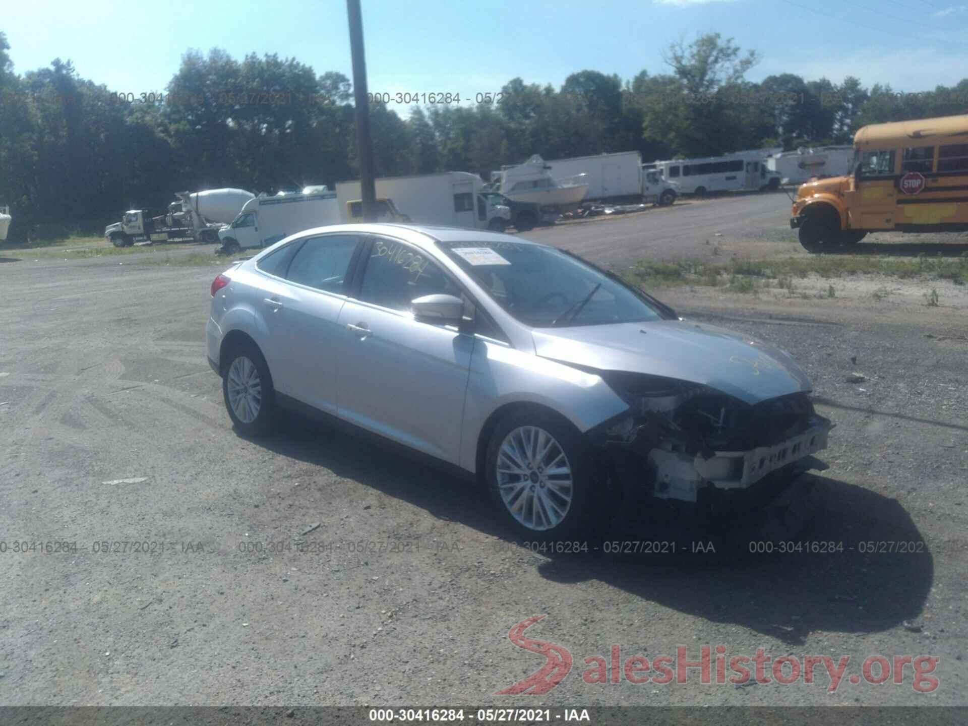 1FADP3J22JL252076 2018 FORD FOCUS