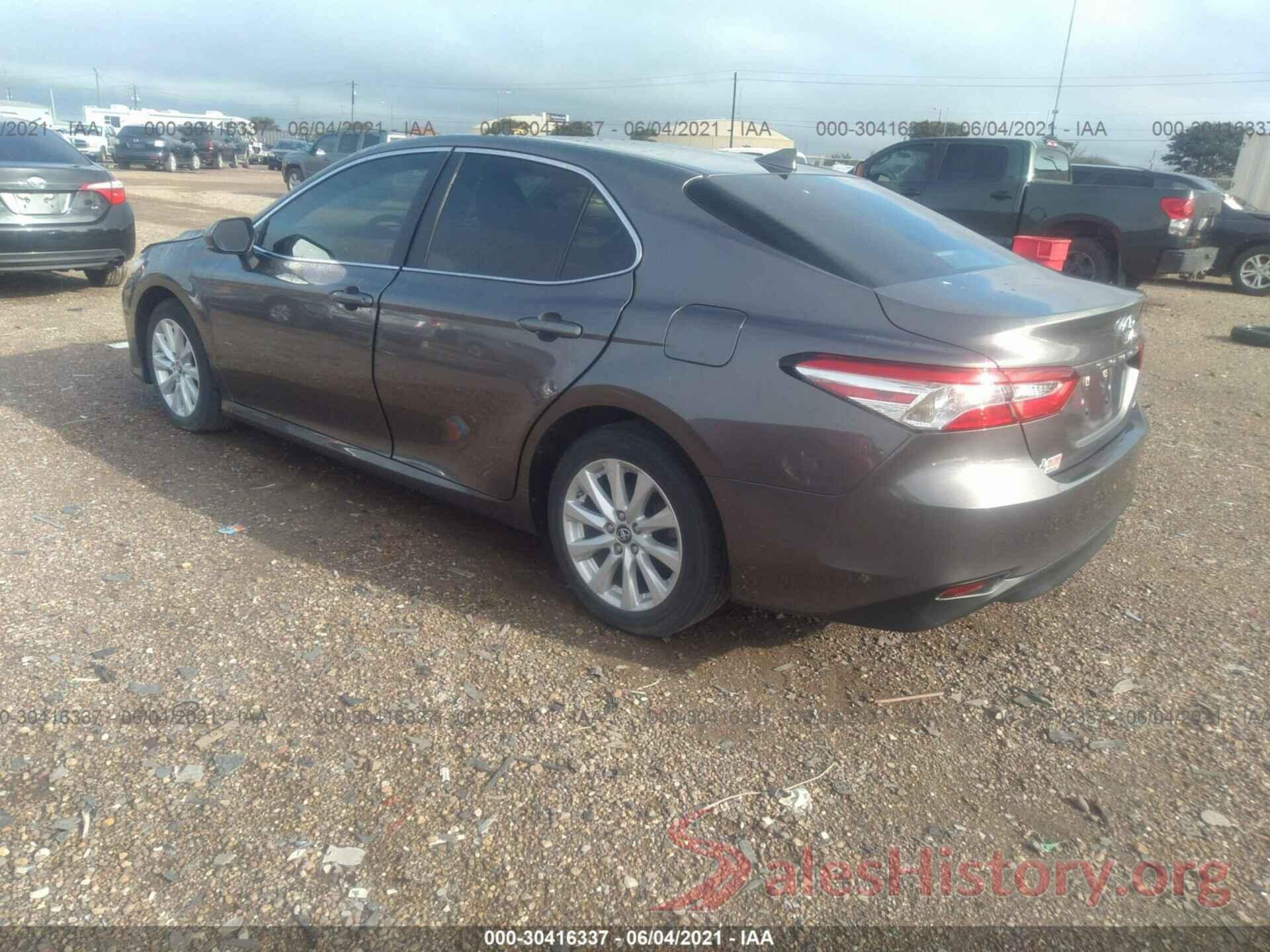 4T1B11HK8KU208152 2019 TOYOTA CAMRY