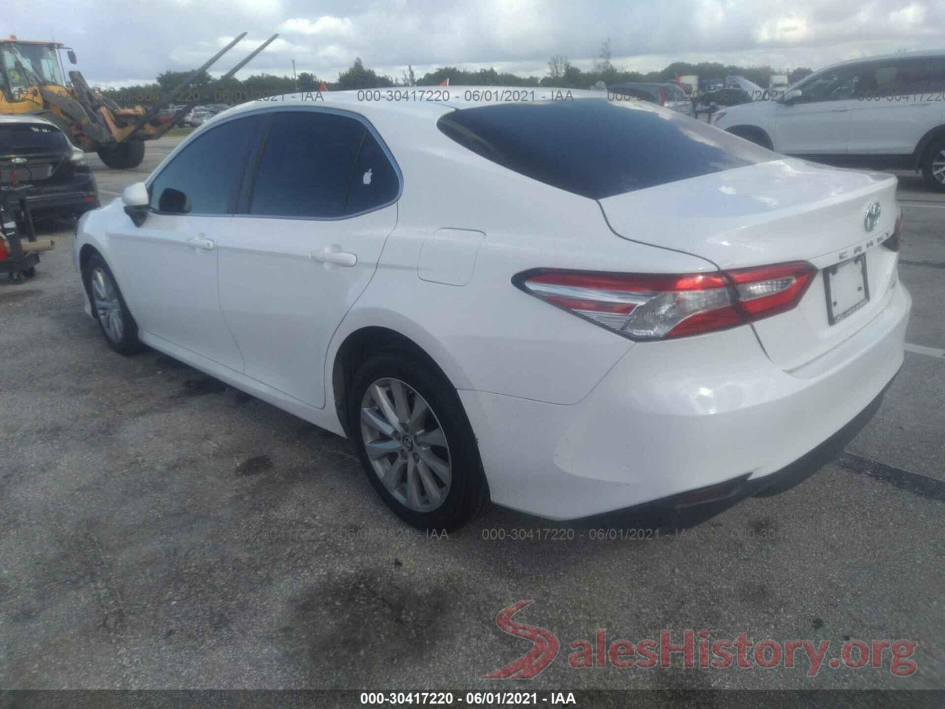 4T1B11HK5JU092651 2018 TOYOTA CAMRY