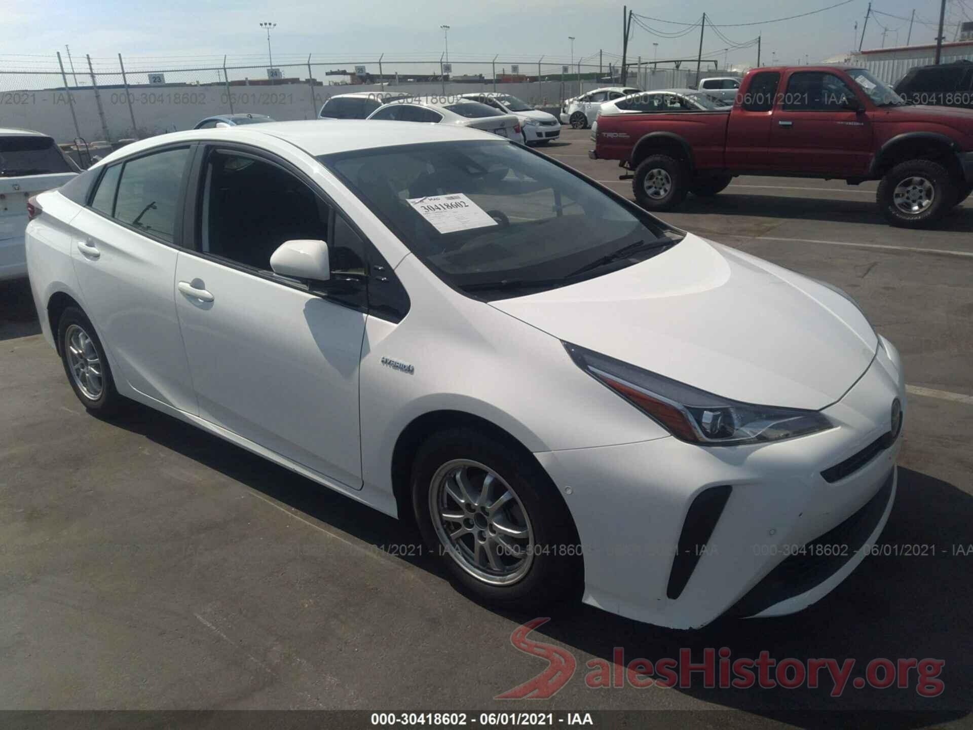 JTDKARFUXK3070384 2019 TOYOTA PRIUS