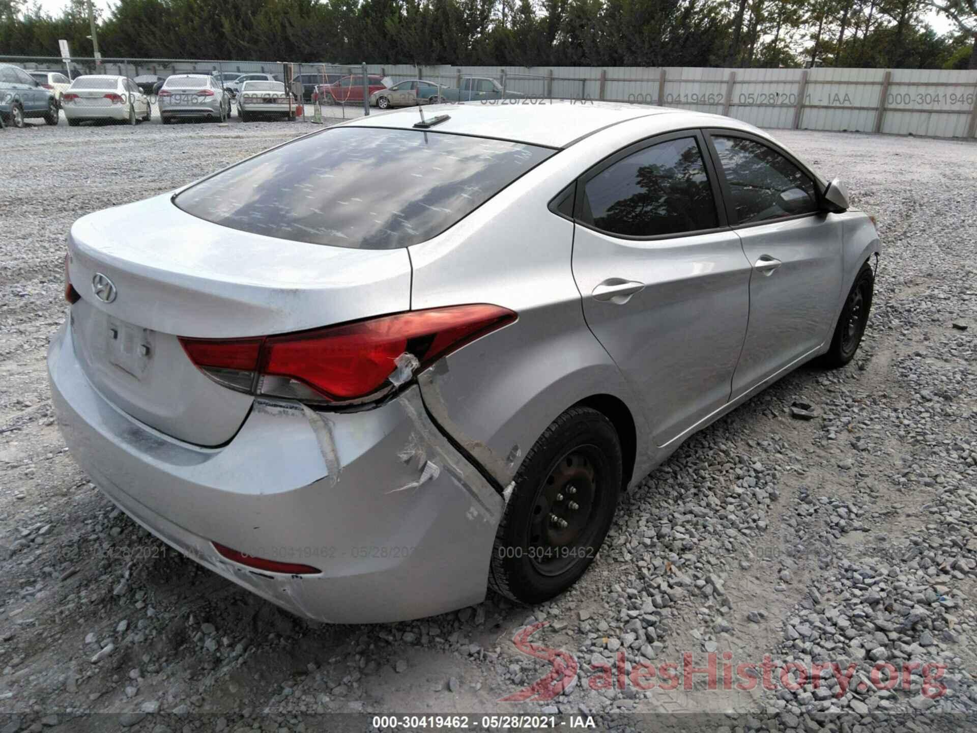 5NPDH4AE2GH677785 2016 HYUNDAI ELANTRA