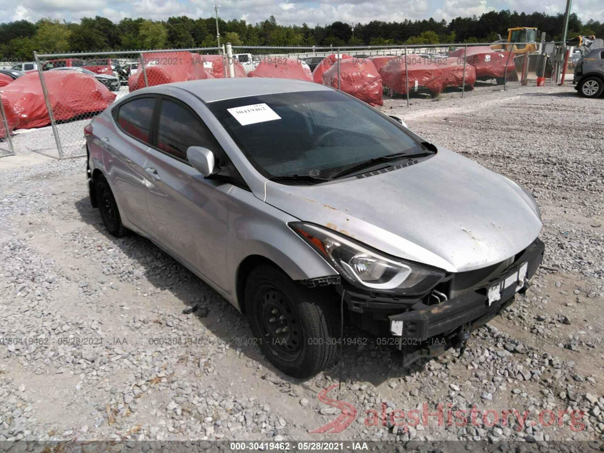 5NPDH4AE2GH677785 2016 HYUNDAI ELANTRA