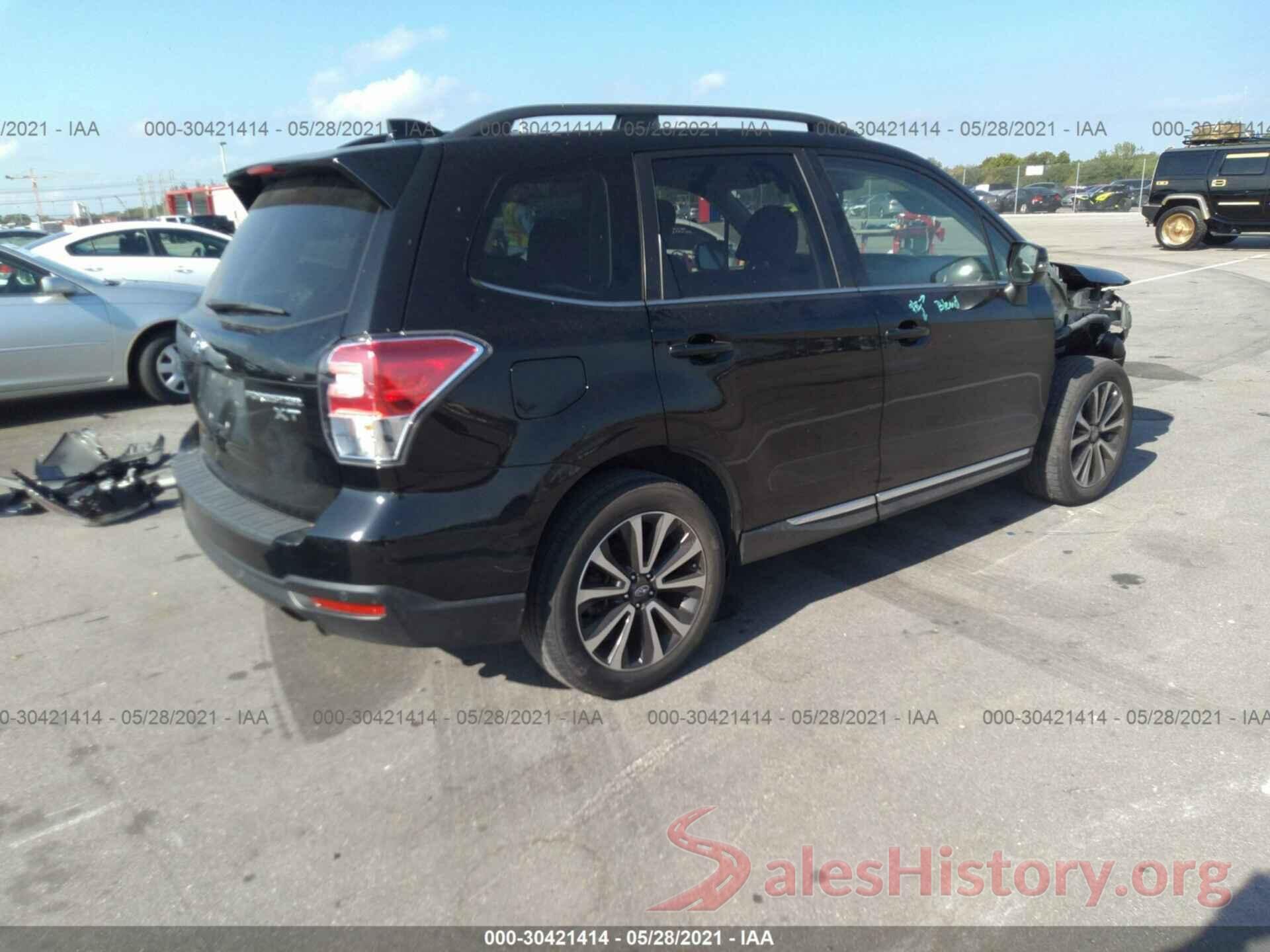 JF2SJGWC4JH595617 2018 SUBARU FORESTER