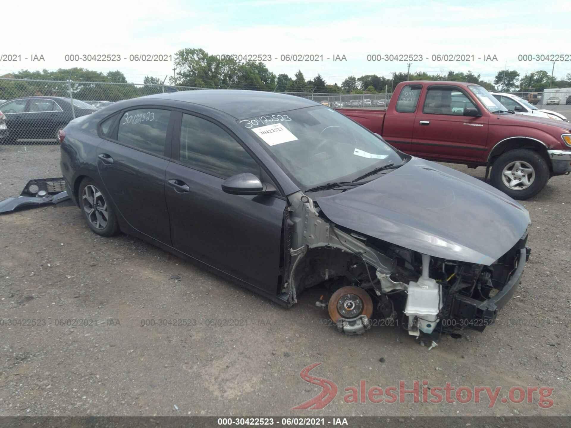 3KPF24AD4KE111772 2019 KIA FORTE