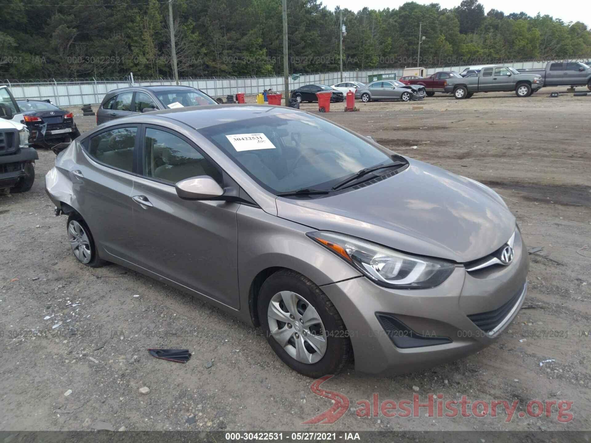 5NPDH4AE1GH692701 2016 HYUNDAI ELANTRA