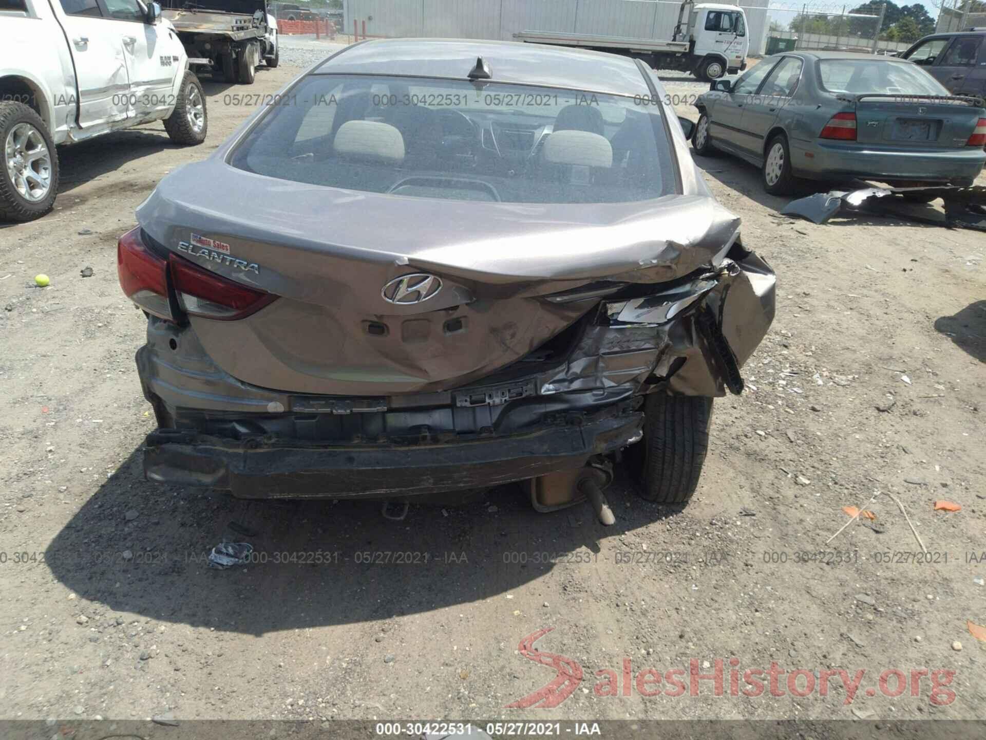 5NPDH4AE1GH692701 2016 HYUNDAI ELANTRA