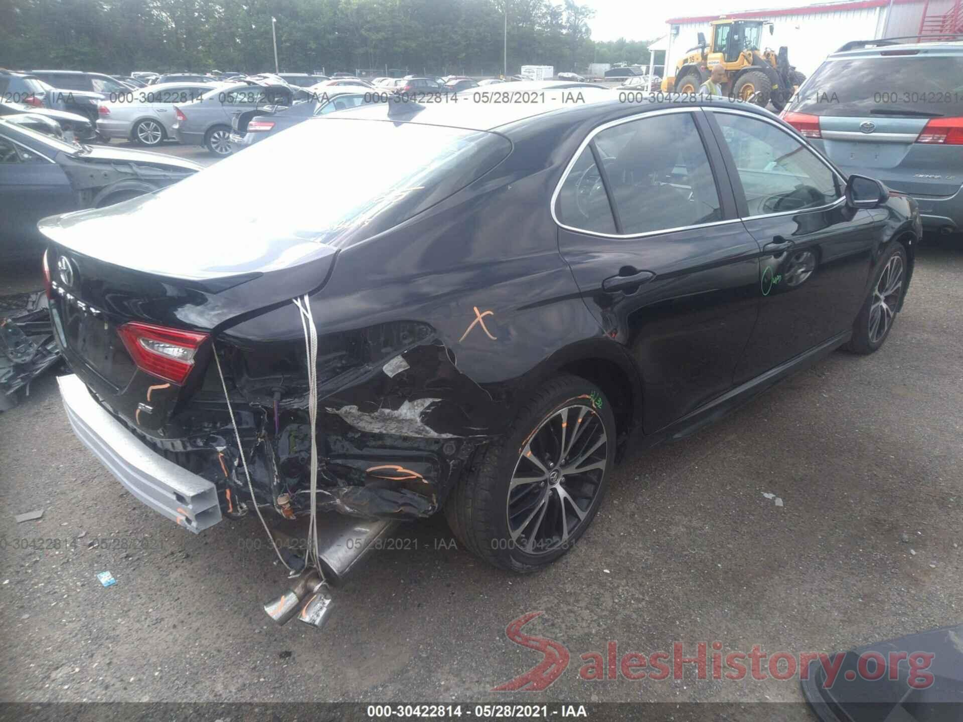 4T1B11HK2KU215744 2019 TOYOTA CAMRY