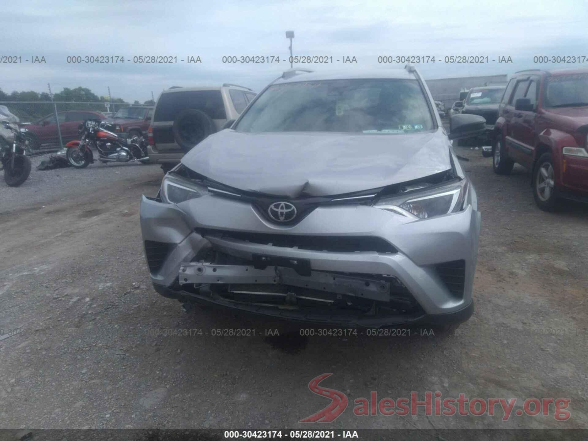 2T3BFREV8HW590889 2017 TOYOTA RAV4