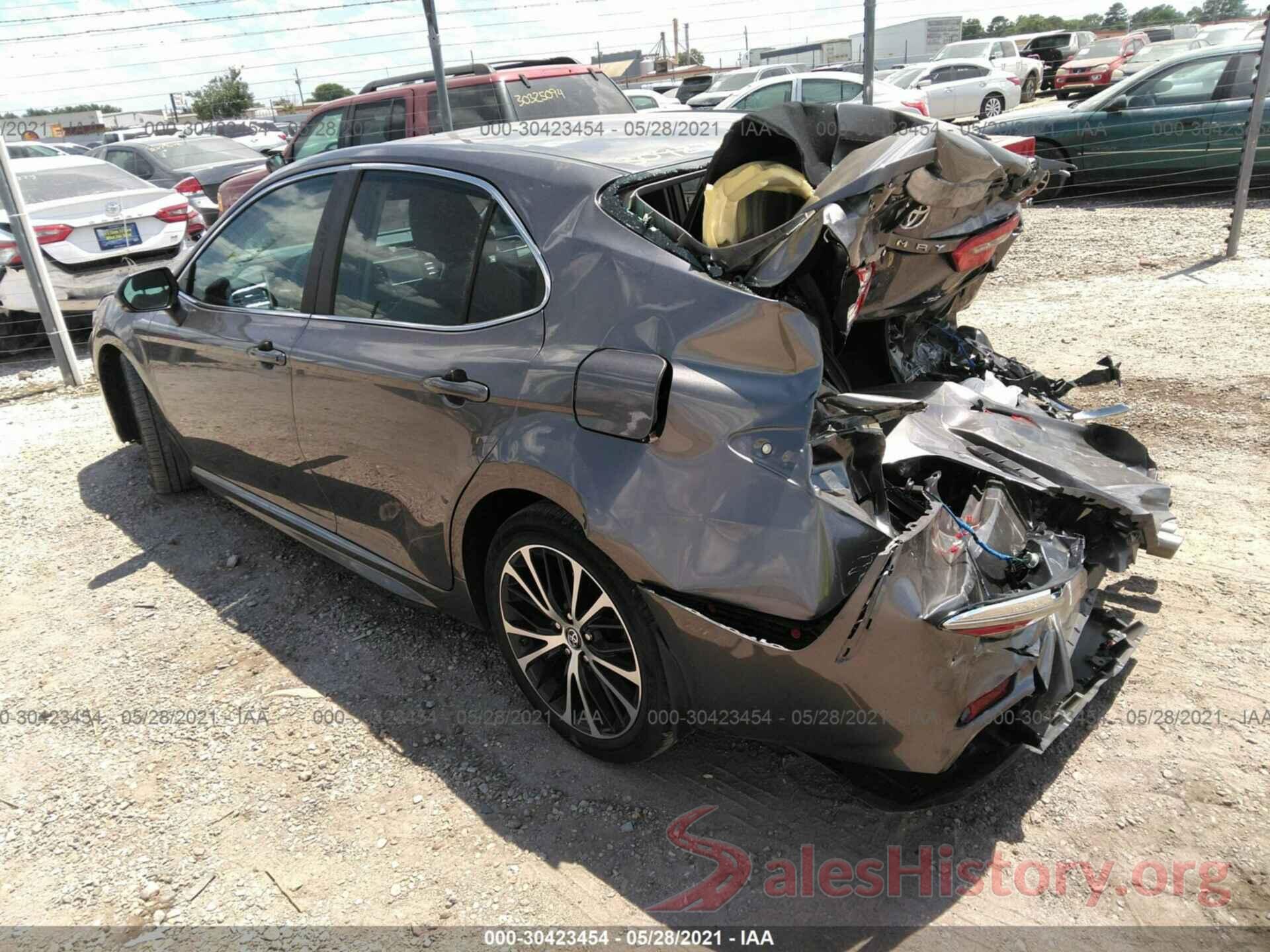 4T1B11HK1JU505987 2018 TOYOTA CAMRY