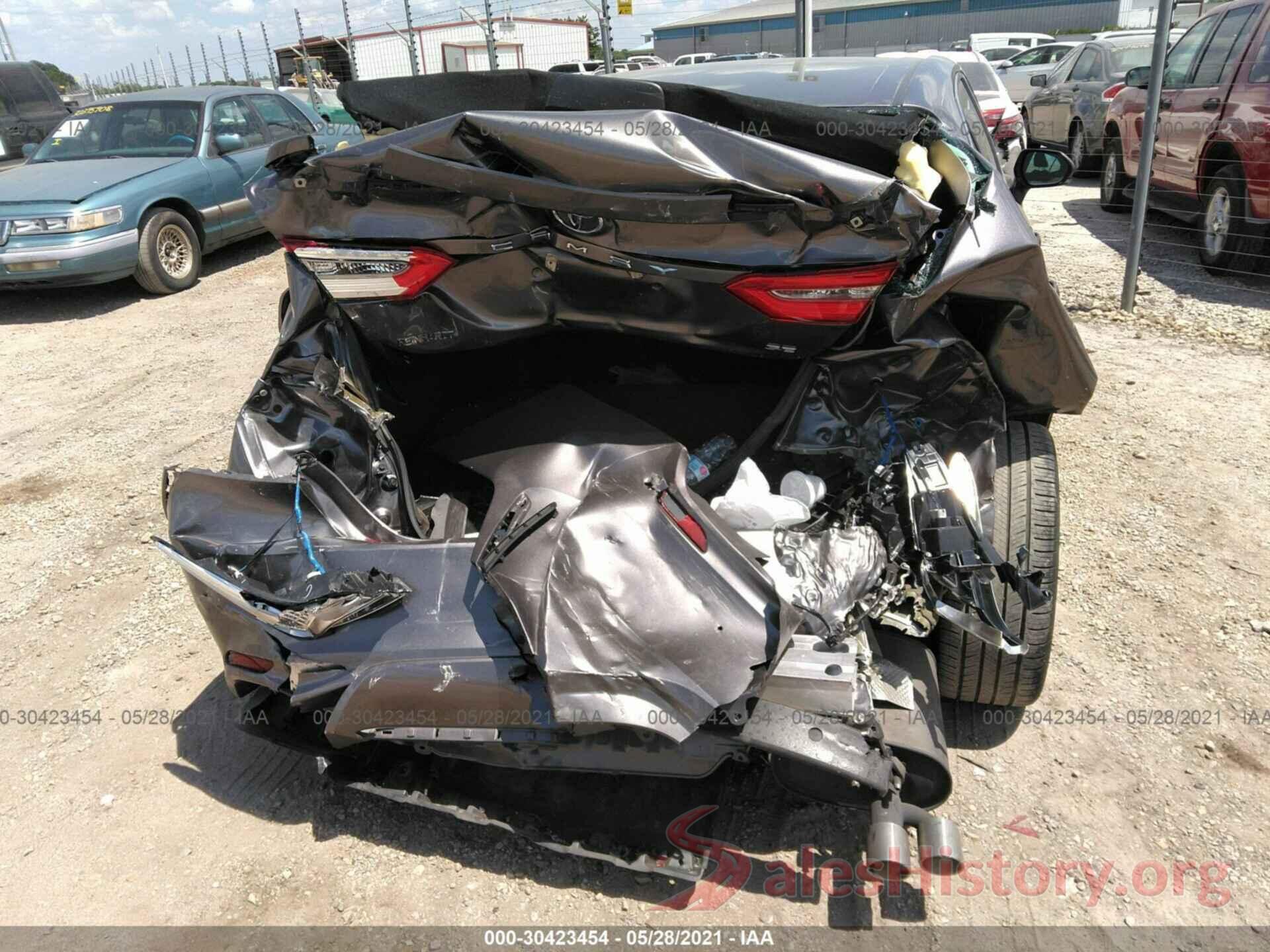 4T1B11HK1JU505987 2018 TOYOTA CAMRY