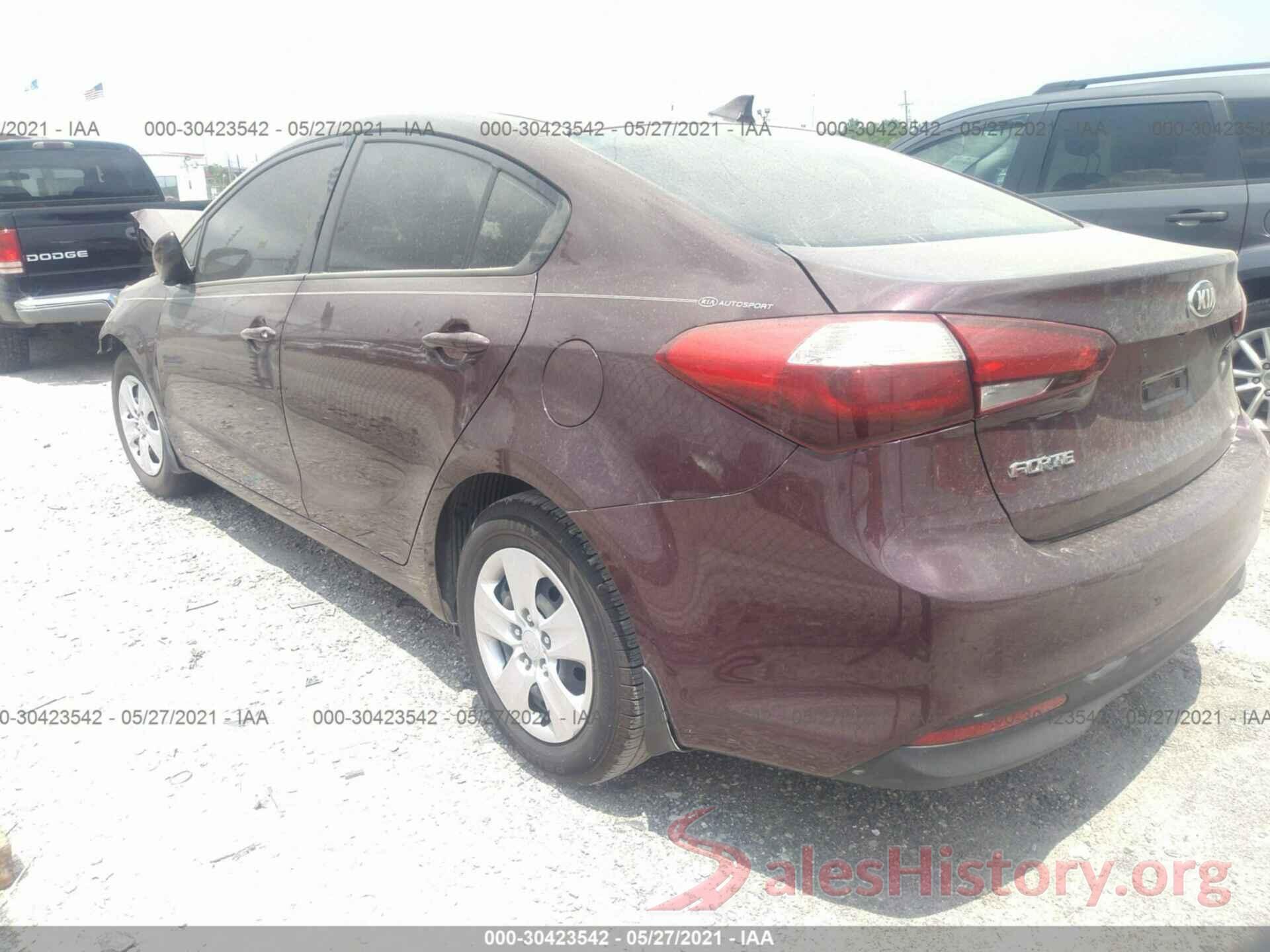 3KPFL4A70HE141948 2017 KIA FORTE